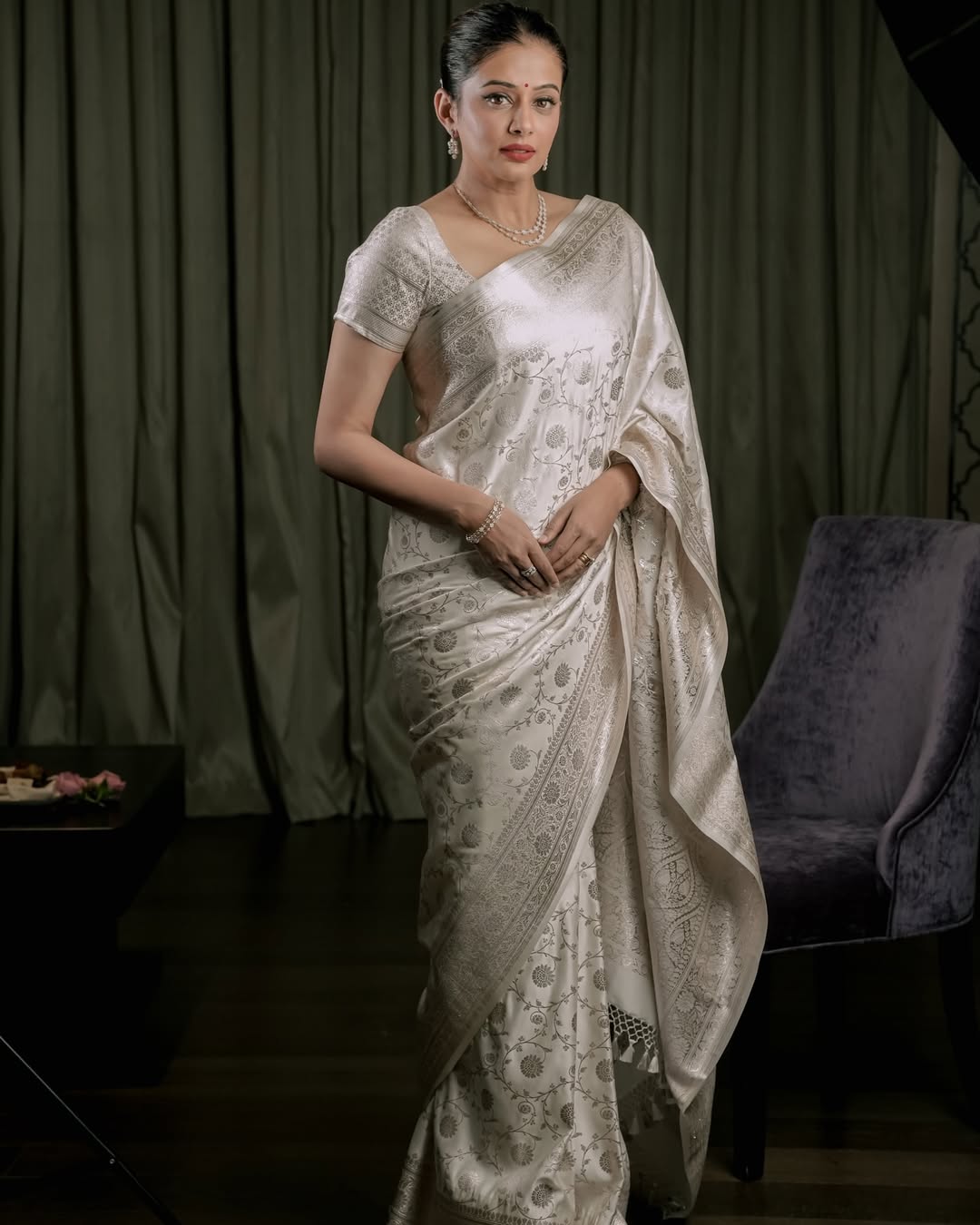 Silk Saree from the this store is adorned with beautiful Zari work in form of traditional motifs