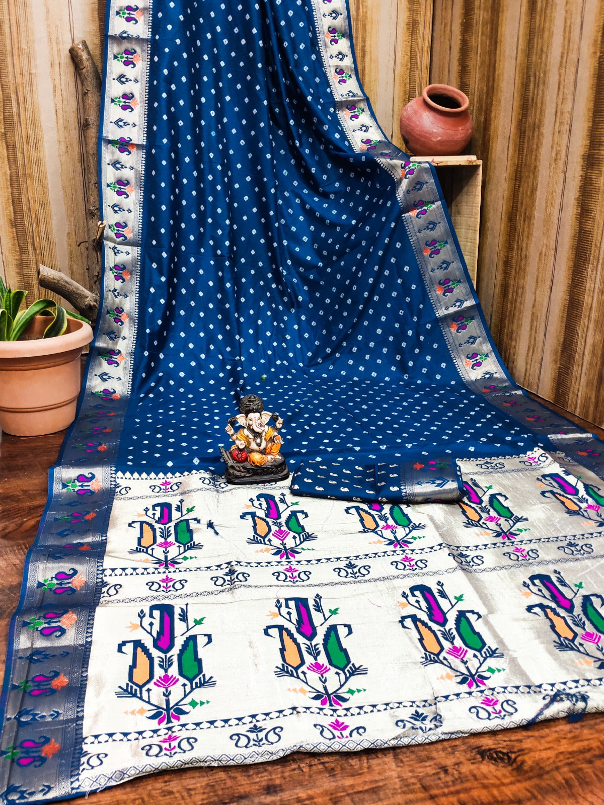🎈Exclusive Unique Designer Bandhej Paithni Collection At Budget Range🎈