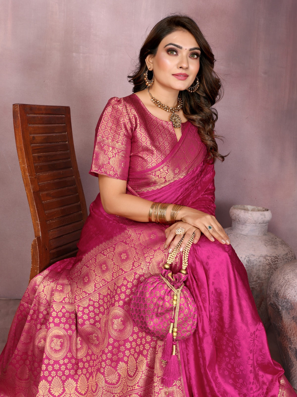 ☘️Too Pretty And Beautiful Original Gala Pallu Premium Silk Hand Dyed Saree For Boutique Series ☘️