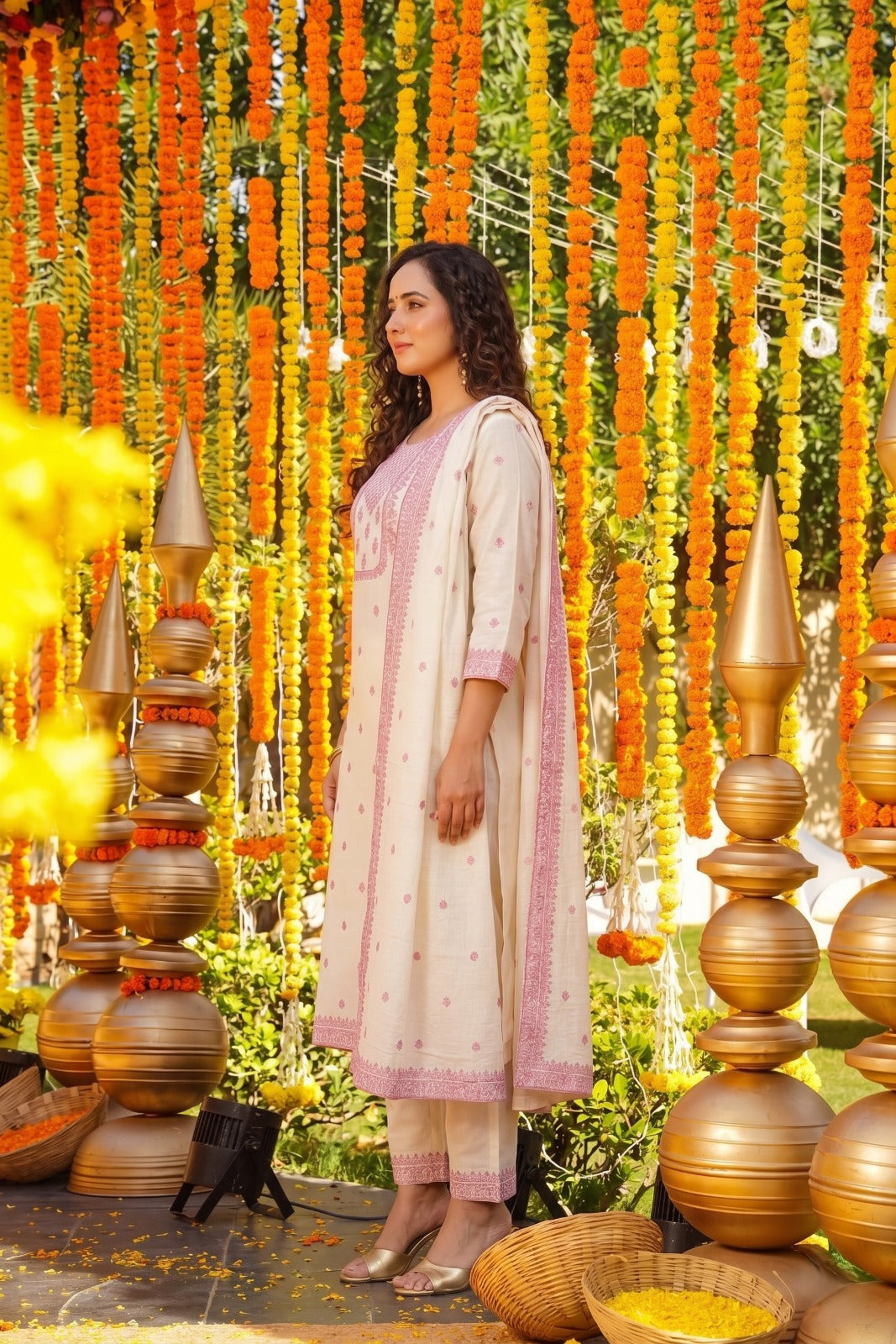 Women's Premium Off White Embroidered Kurta Pant & Dupatta Set with Pink Thread Work for Festive and Traditional Wear