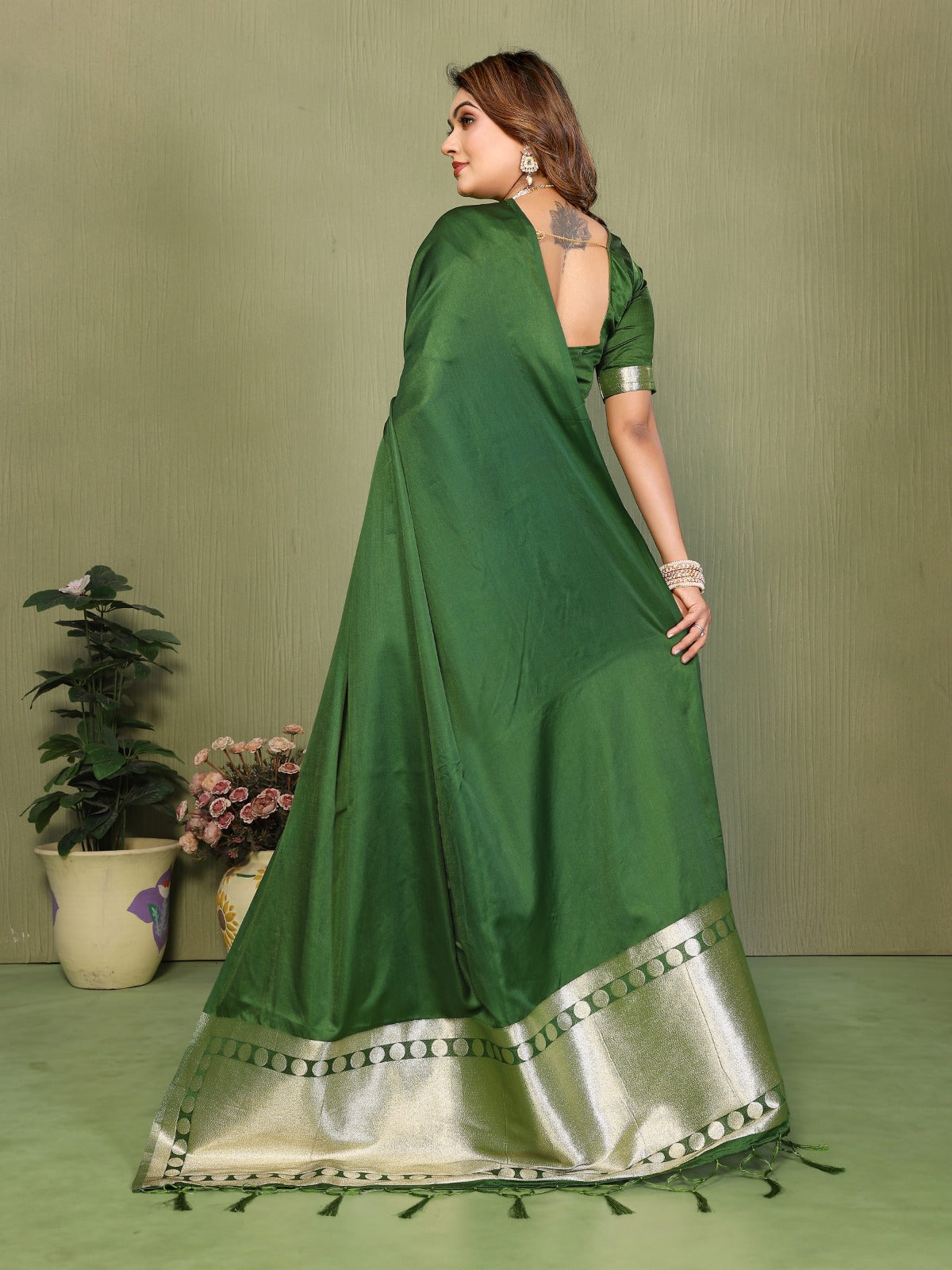 ☘️Too Pretty And Beautiful Original Gala Pallu Premium Silk Hand Dyed Saree For Lagadi Patta Boutique Series ☘️