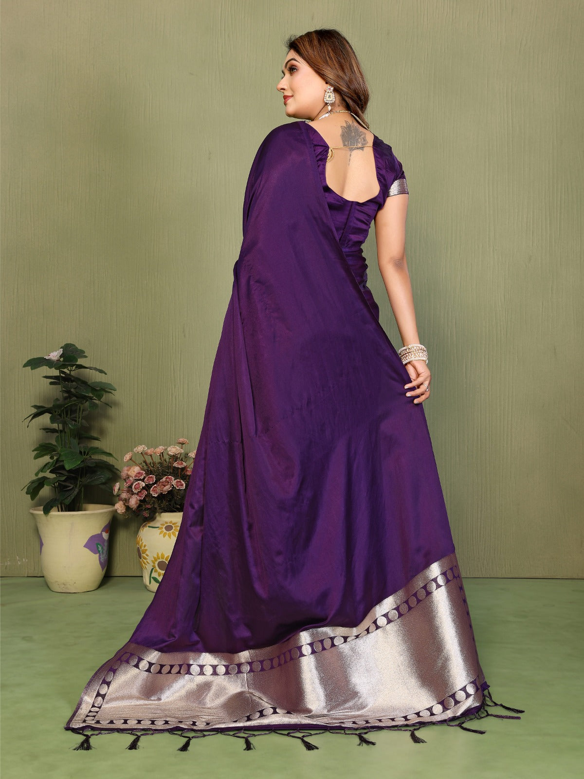 ☘️Too Pretty And Beautiful Original Gala Pallu Premium Silk Hand Dyed Saree For Lagadi Patta Boutique Series ☘️