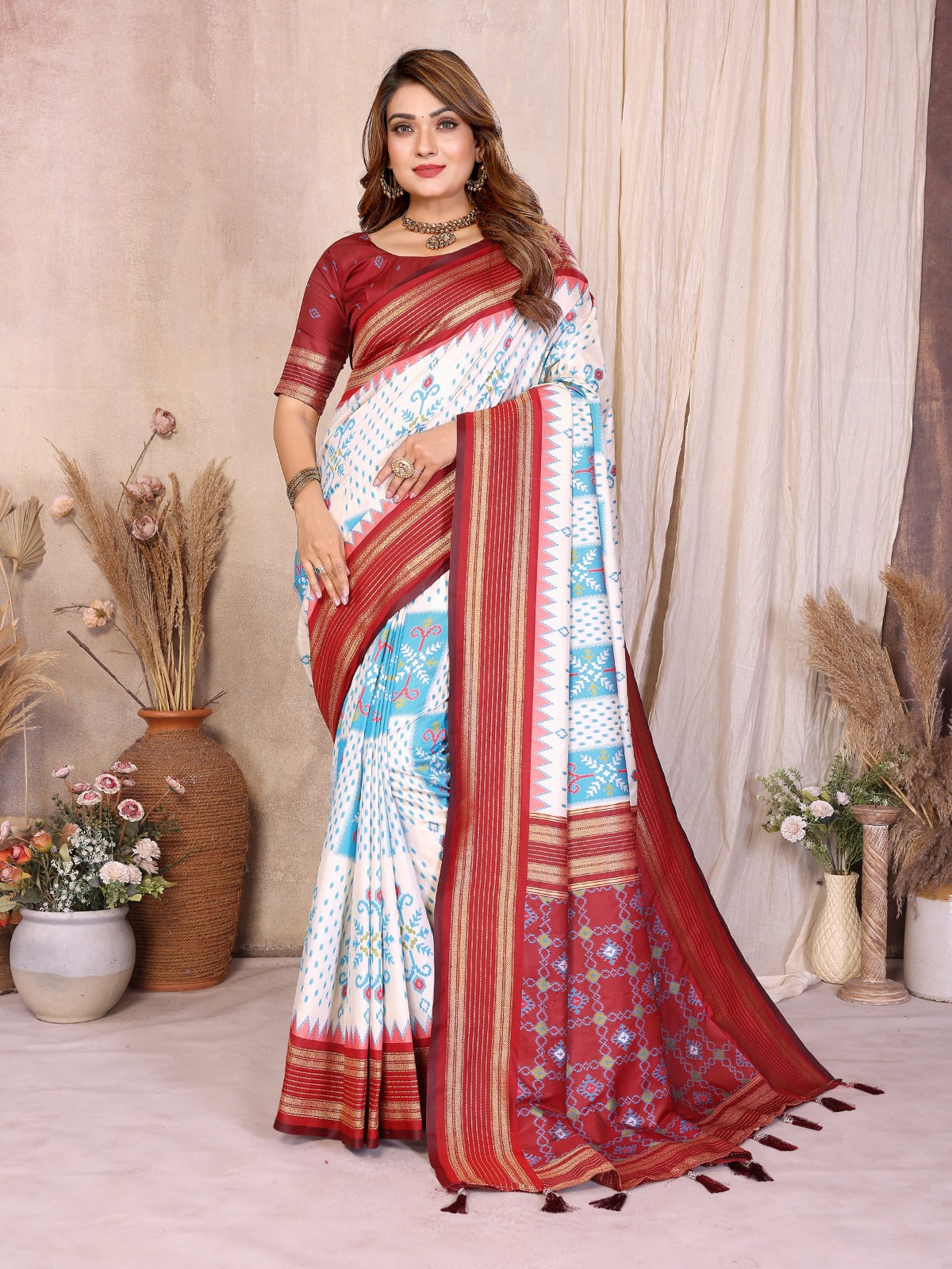✨ Soft Silk Ikkat Weaving Saree with Rich Zari Border ✨