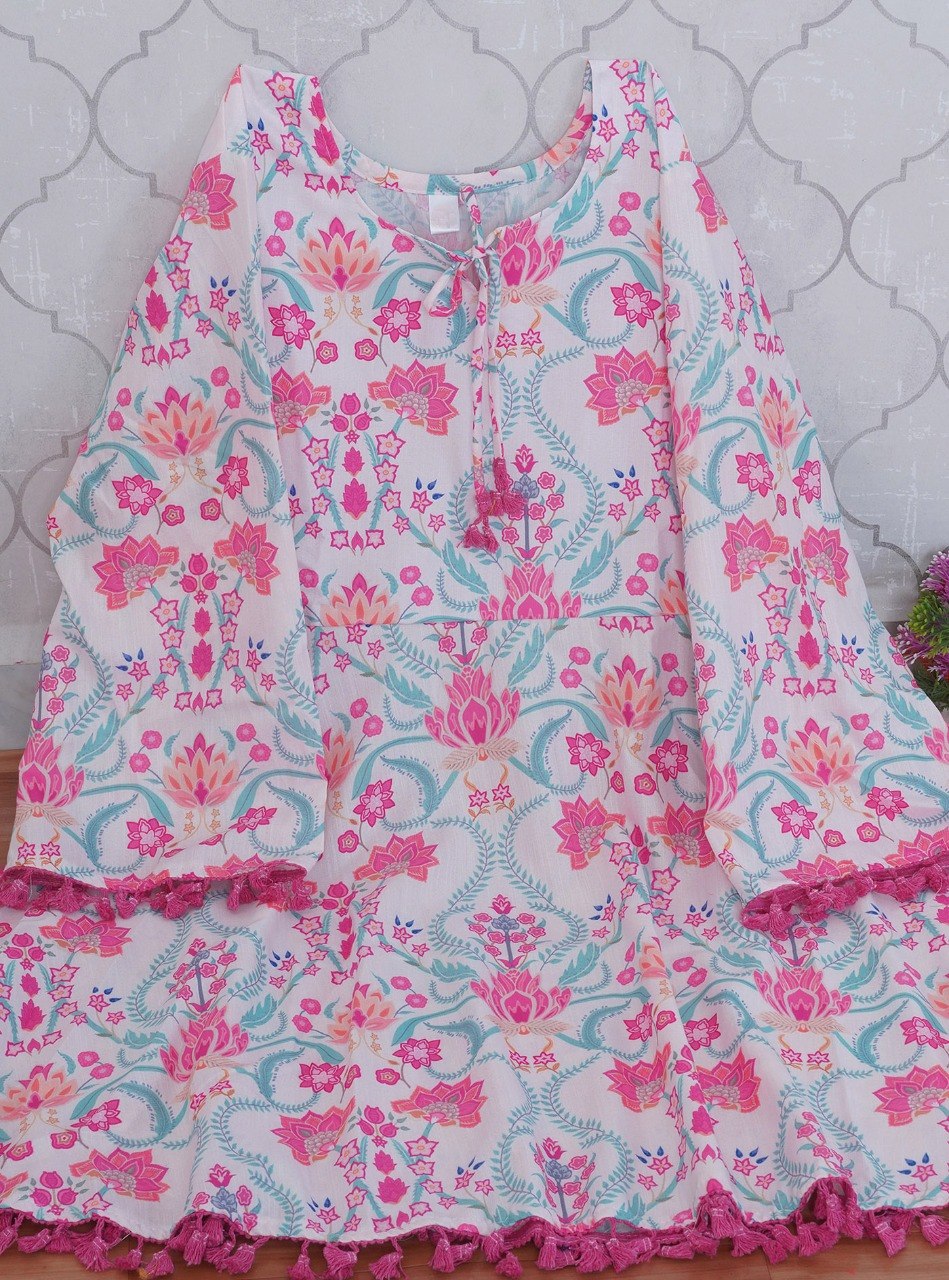 Boho-Chic Elegance: Pastel Pink Floral Printed Peplum Top with Playful Fringed Tassels for a Perfect Indo-Western Vibe 💕