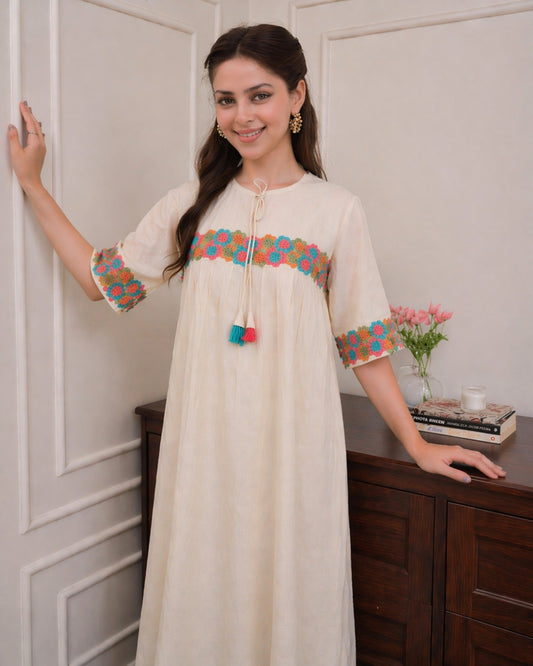 Launching designer embodiary Kurti paried with Ankle length Pant Giving perfect outfit and deliberate choice about your look..👑👑