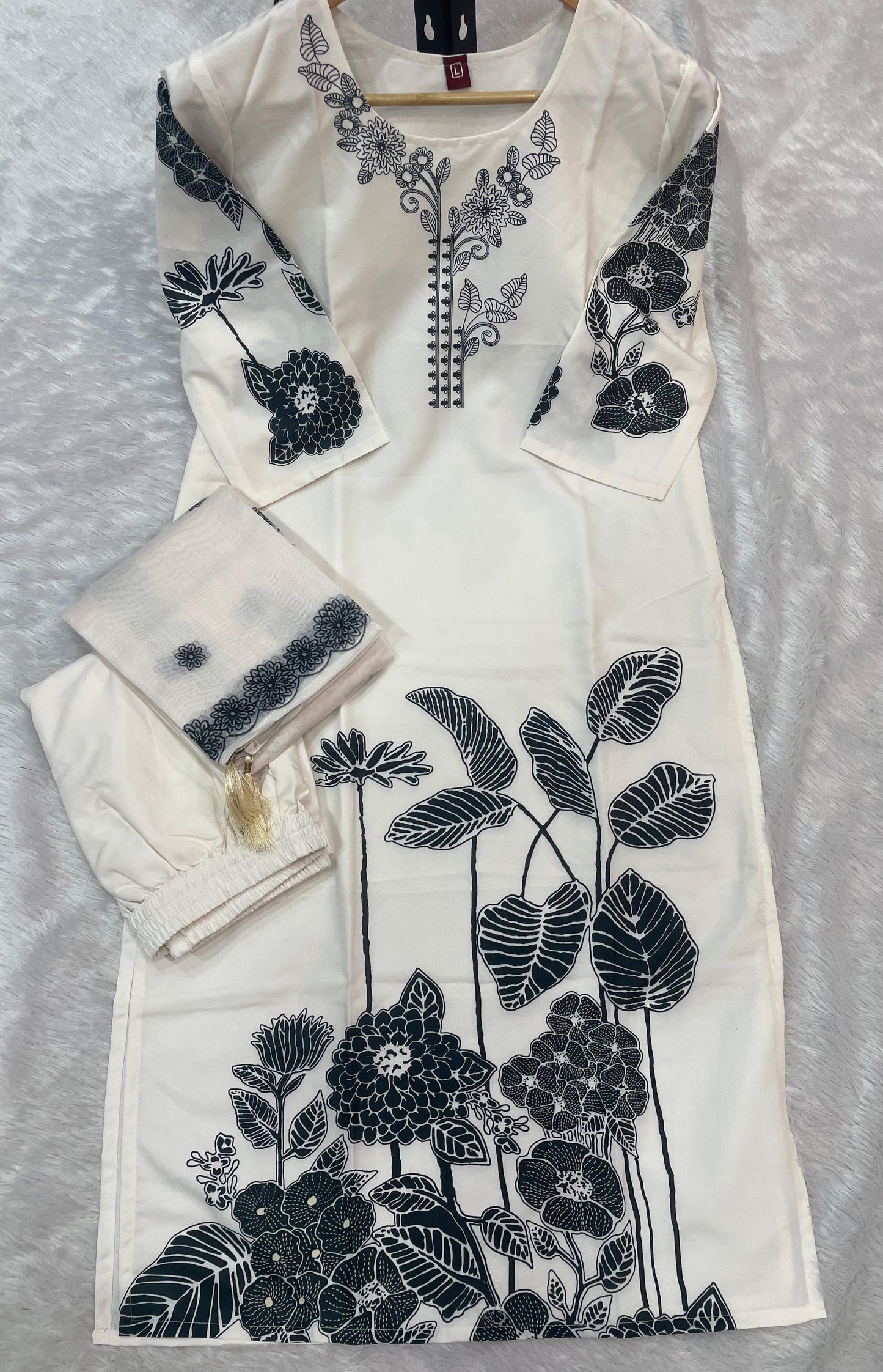 Perfect for festive gatherings, weddings & special occasions!
