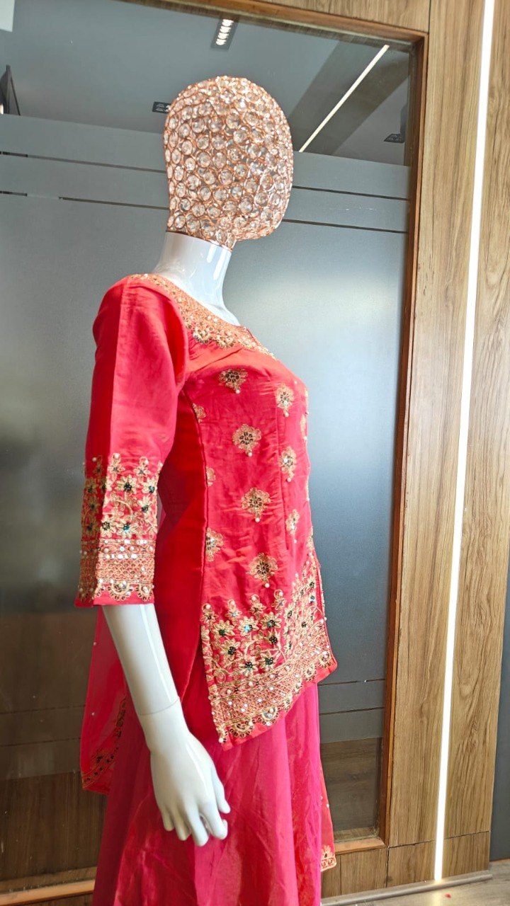 Women’s Silk Ready To Wear Lehnaga Choli Set