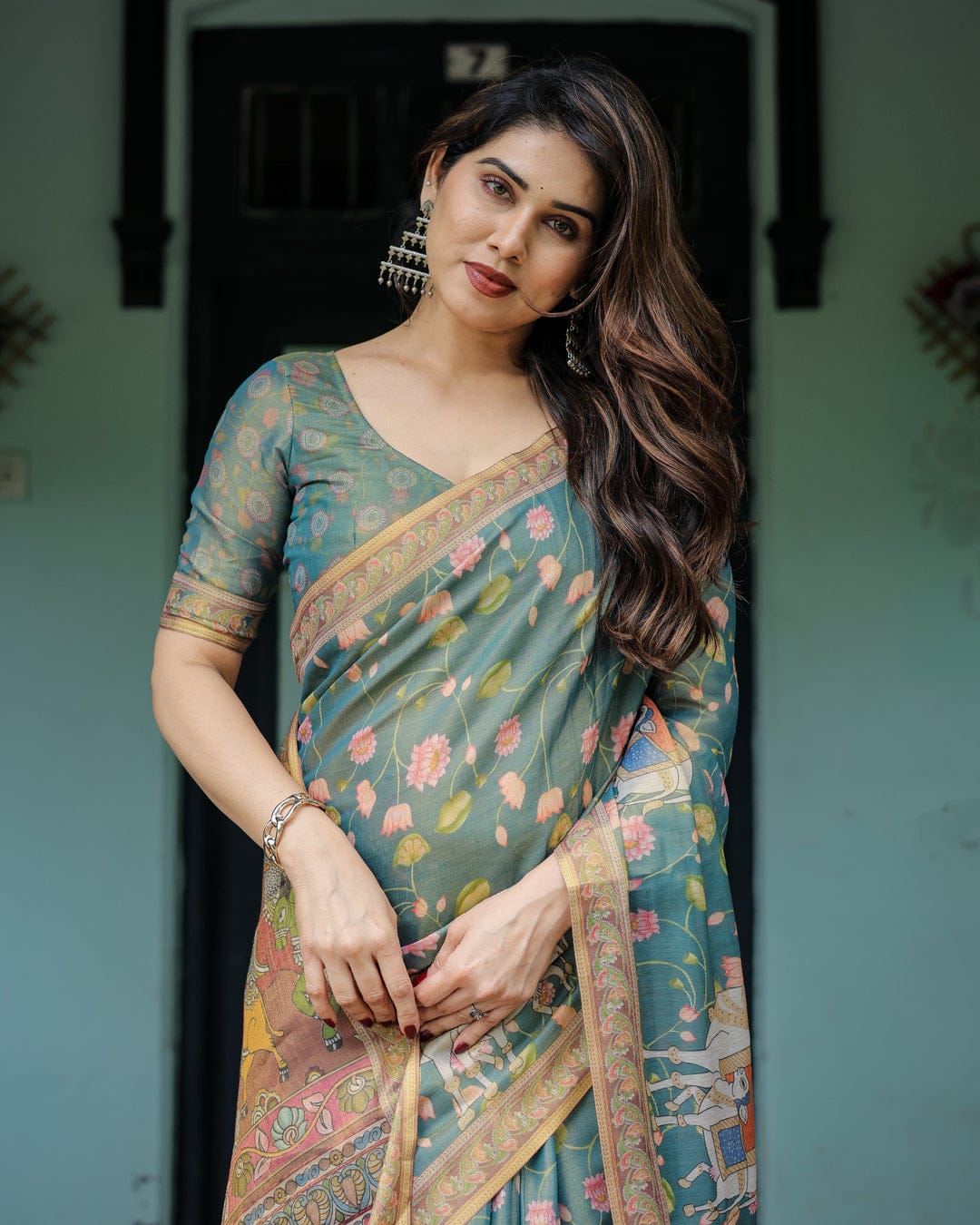 Elegant Teal Blue Floral Kalamkari Silk-Blend Saree with Heritage Borders