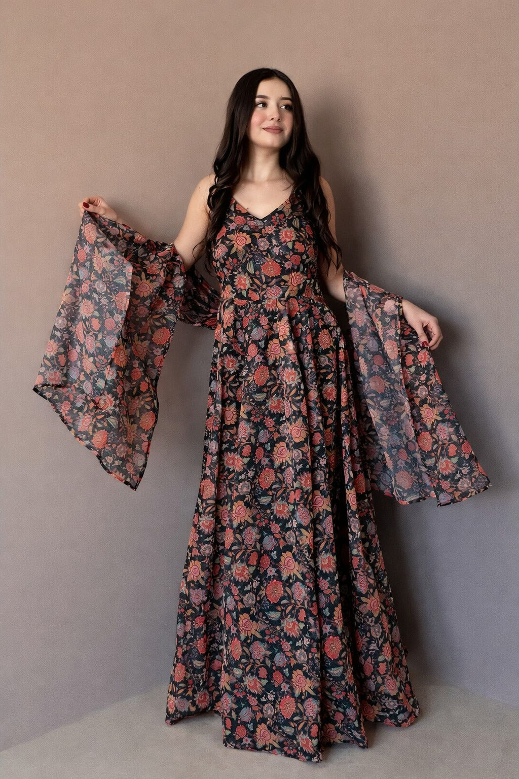 💫 A designer masterpiece that whispers sophistication in every swirl! 🌸
