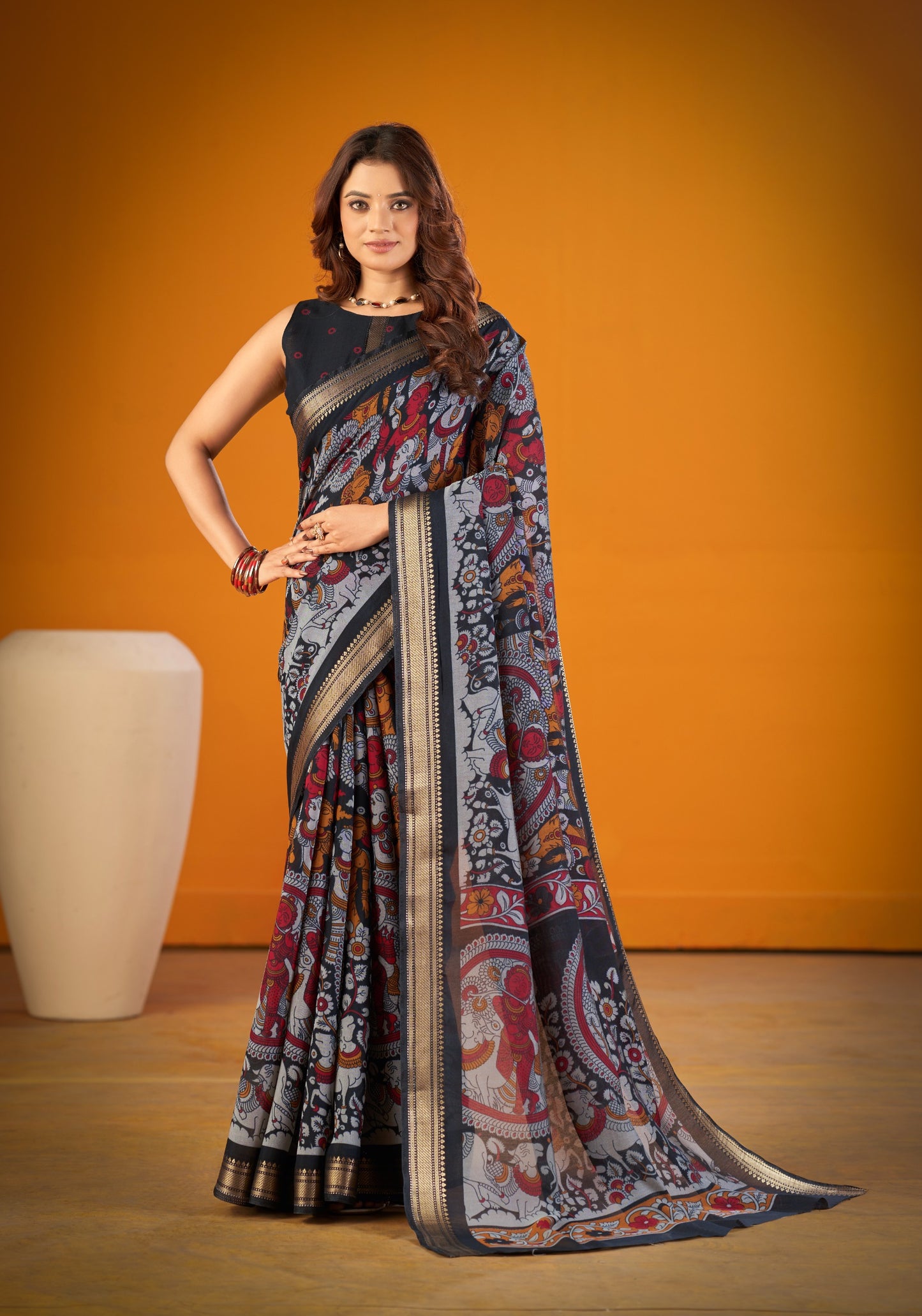 Elegant Kalamkari artistry paired with shimmering zari weaving makes this Chanderi saree a perfect choice for festive and ethnic occasions 🥀