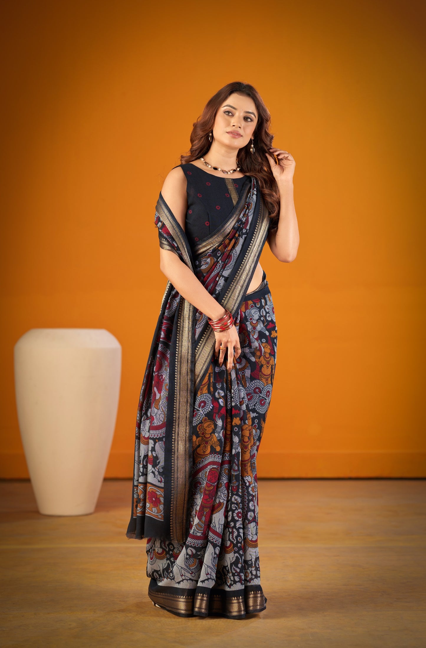 Elegant Kalamkari artistry paired with shimmering zari weaving makes this Chanderi saree a perfect choice for festive and ethnic occasions 🥀
