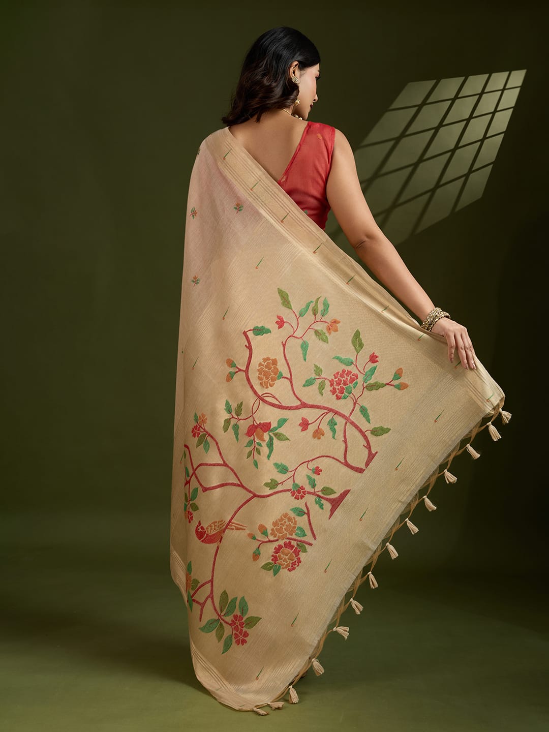 AGAIN NOW WE COME WITH TOTALLY NEW CONCEPT PAITHANI🦚 IN MUGA COTTON