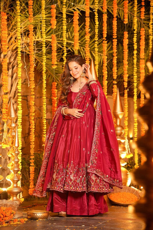 Enjoy your Summer 🌞with our Very Beautiful 3ps Anarkali Set 🪡  🌸