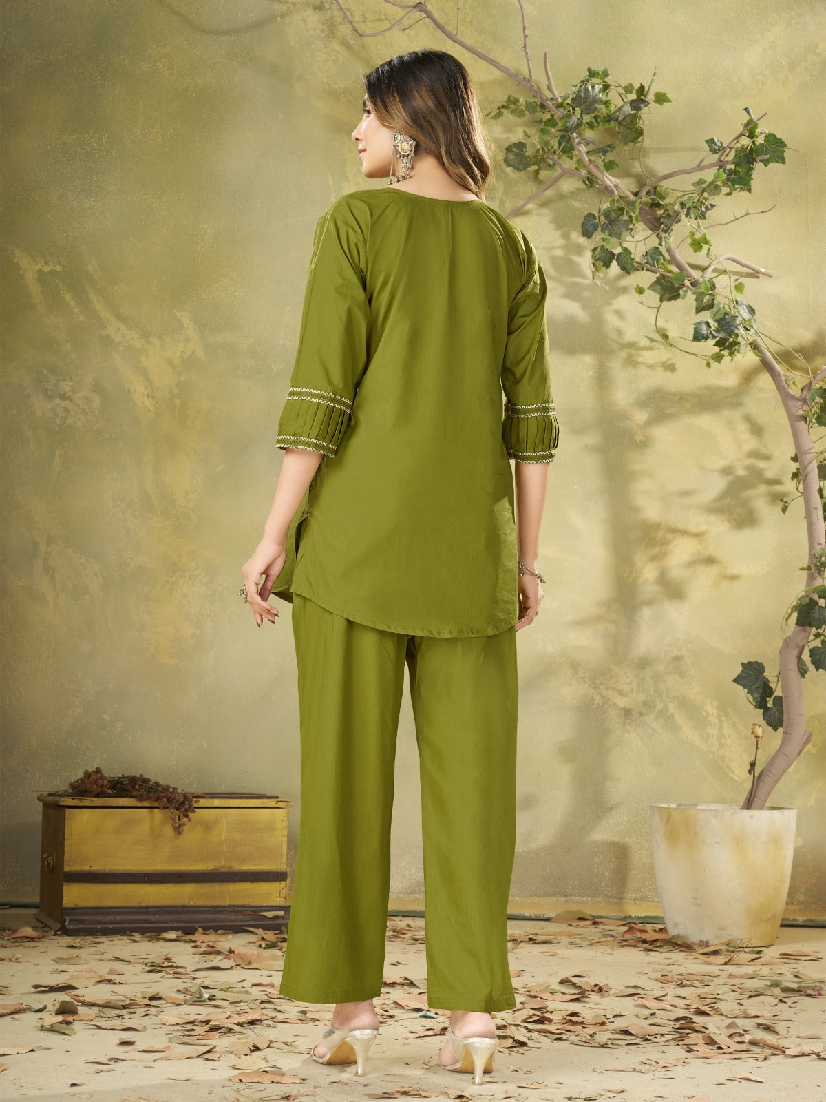Women's Cotton-Blend Co-Ord Set – Casual Button-Down Tunic with Straight-Fit Pants featuring Delicate Kashmiri Embroidery Accents