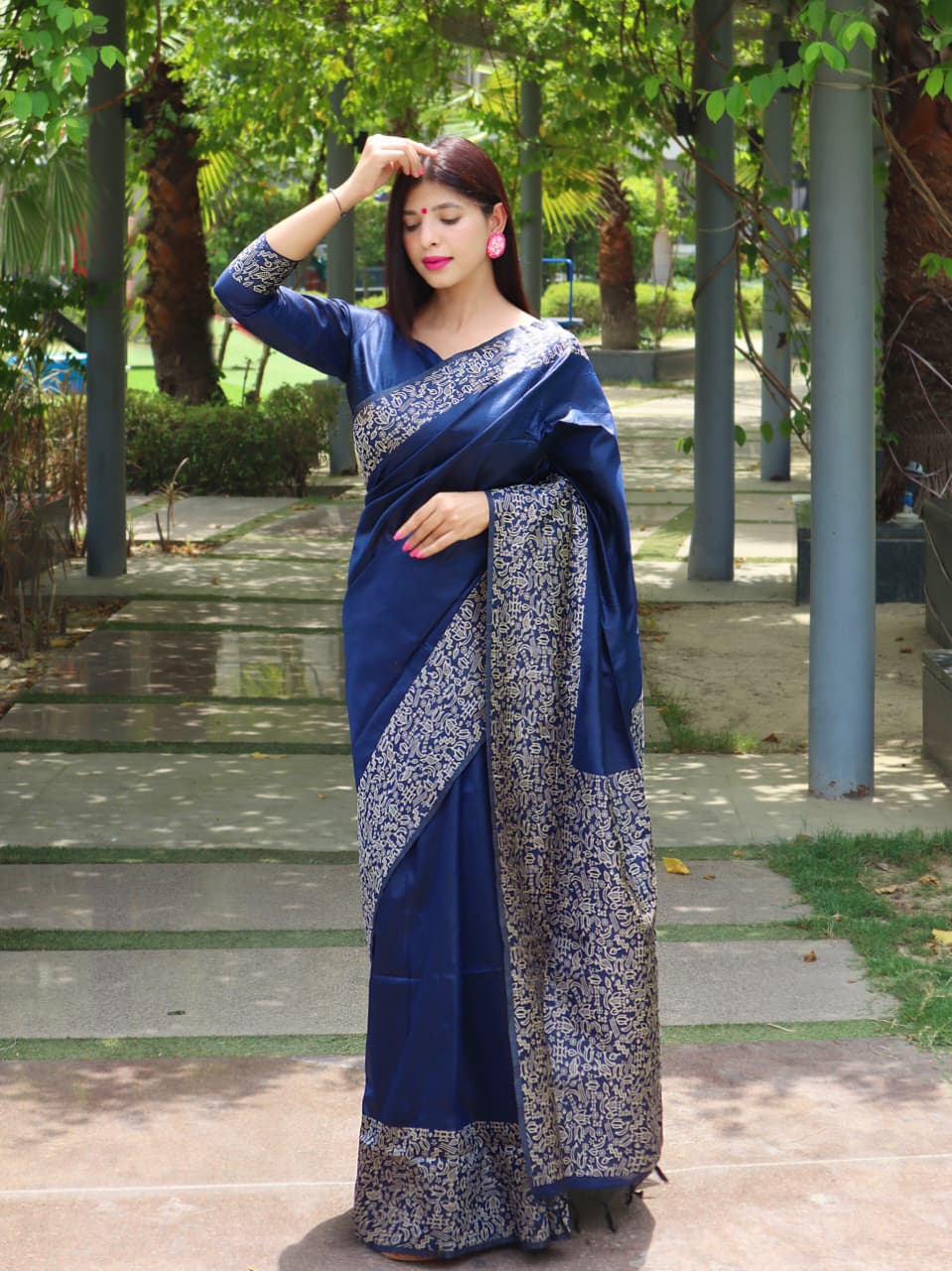 WE ARE COME AGAIN WITH NEW DEMANDING KALAMKARI WEAVING SAREE JUST FOR YOU