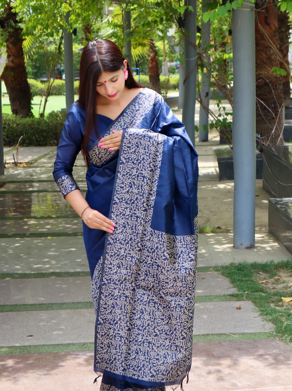 WE ARE COME AGAIN WITH NEW DEMANDING KALAMKARI WEAVING SAREE JUST FOR YOU