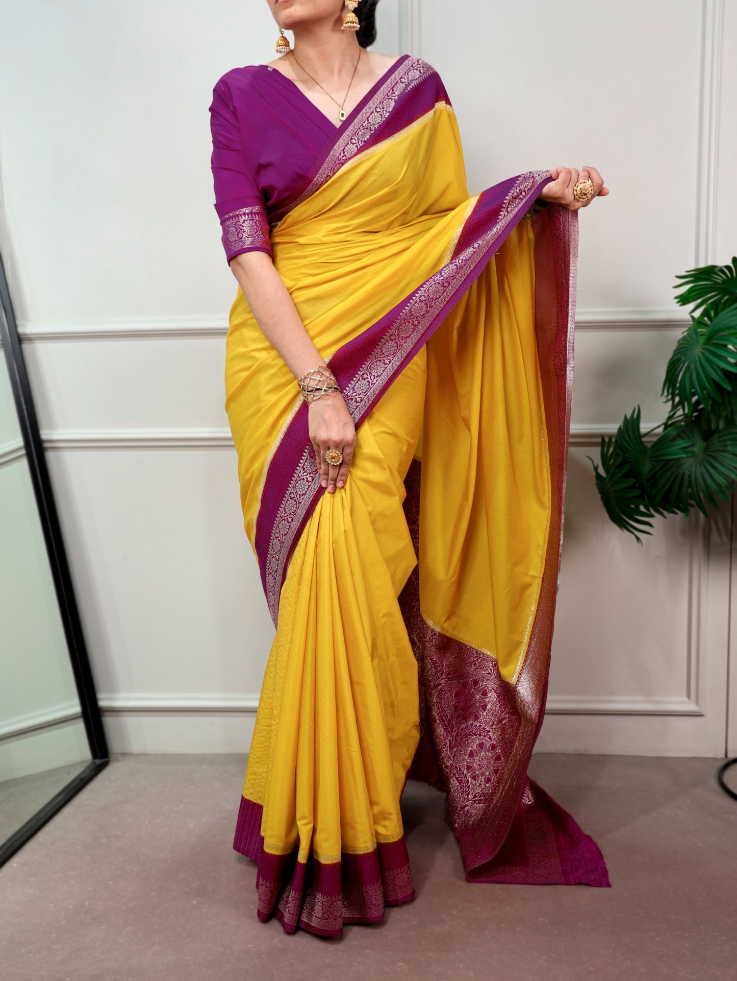 Step into timeless elegance with the richness of Mysore Crepe Saree, where tradition meets royal charm in every weave ✨