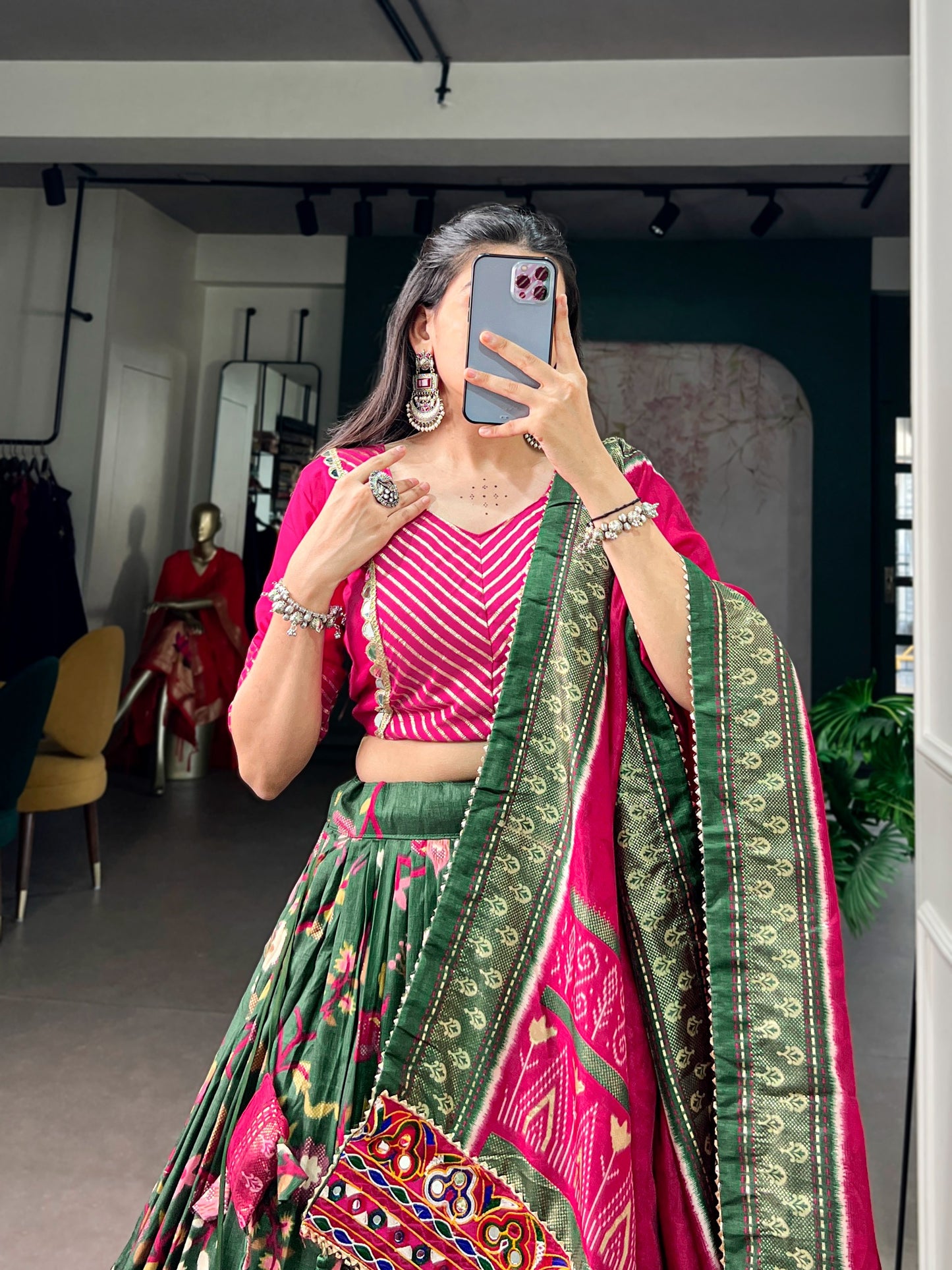 A perfect blend of elegance and tradition—this Tasar silk lehenga choli is made for Navratri 🌸