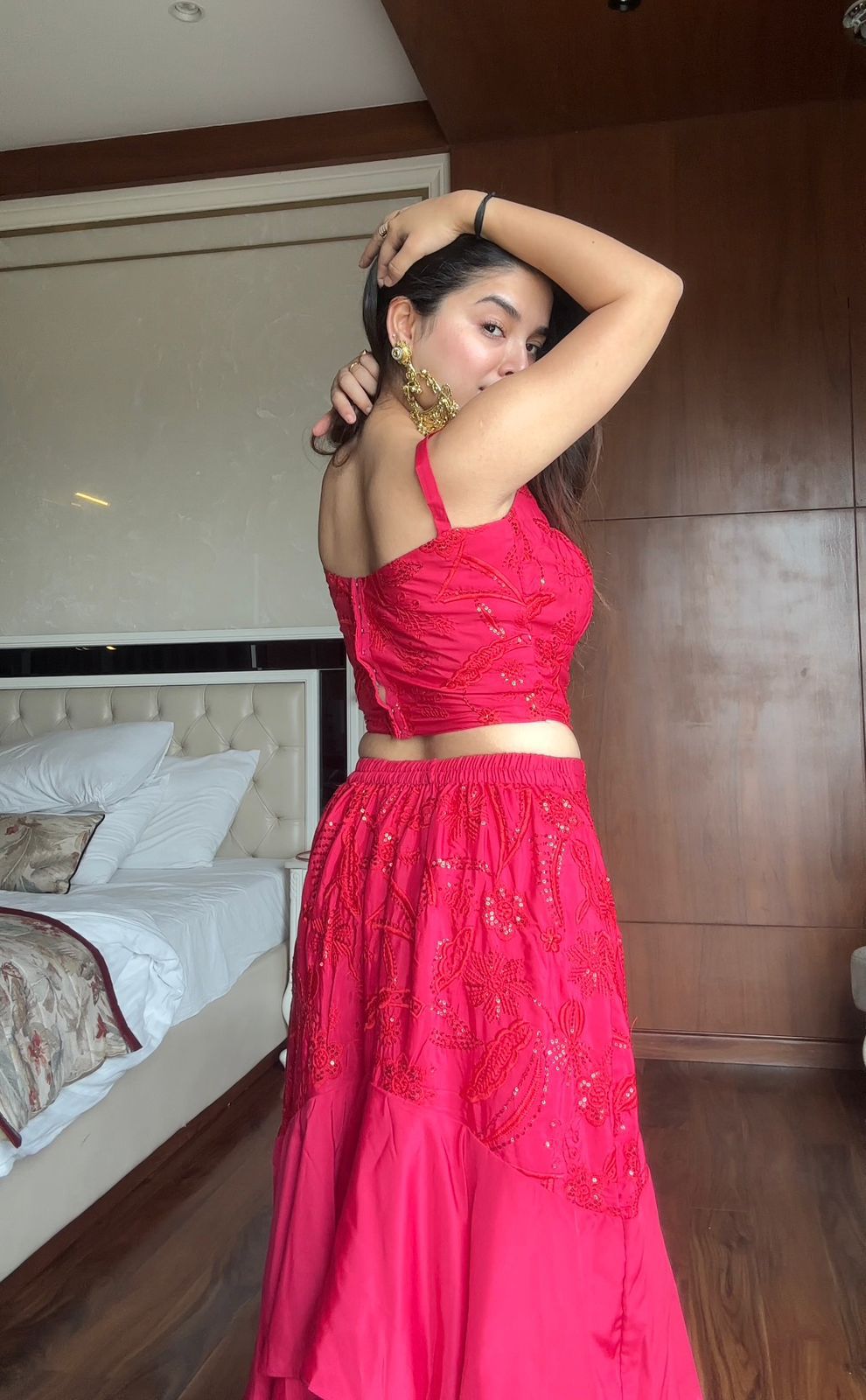 ❤️DRAPE YOURSELF IN LAYERS OF GRACE & CHARM❤️💫
