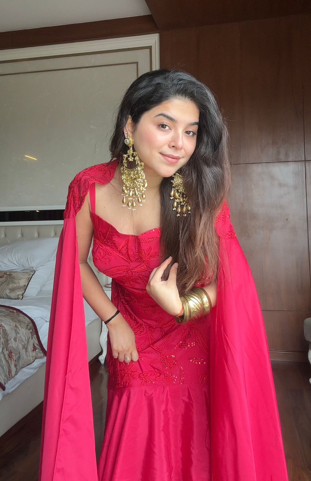 ❤️DRAPE YOURSELF IN LAYERS OF GRACE & CHARM❤️💫