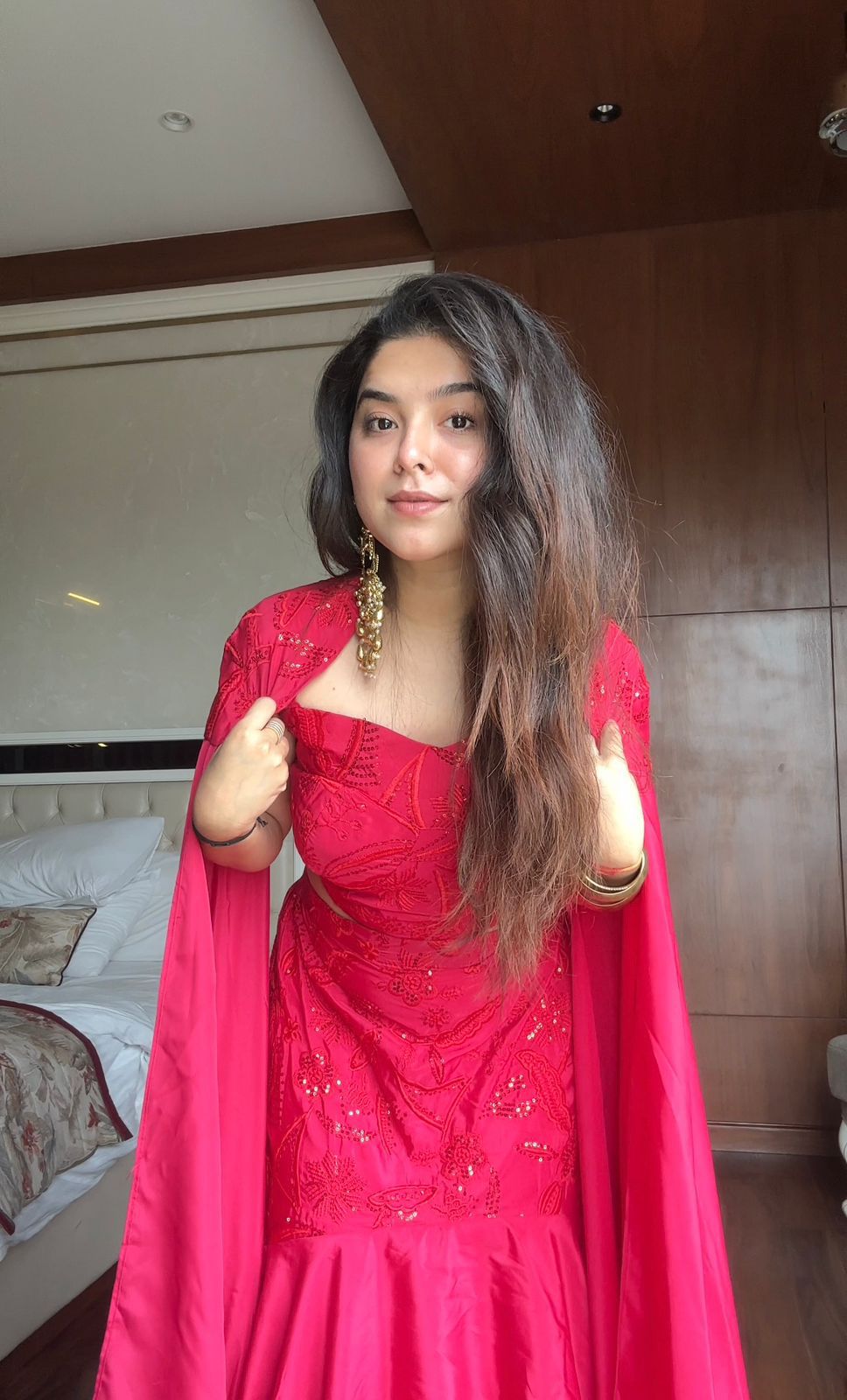 ❤️DRAPE YOURSELF IN LAYERS OF GRACE & CHARM❤️💫