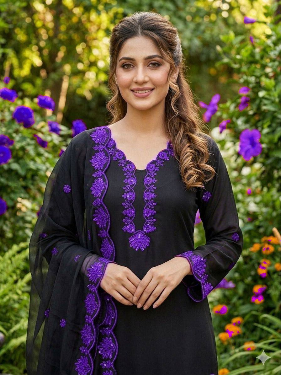✨ REAL MODLING THIS SEASON WEAR OUR SEQUENCE EMBROIDERY WORKED TOP, FARSI SALWAAR WITH DUPATTA ✨
