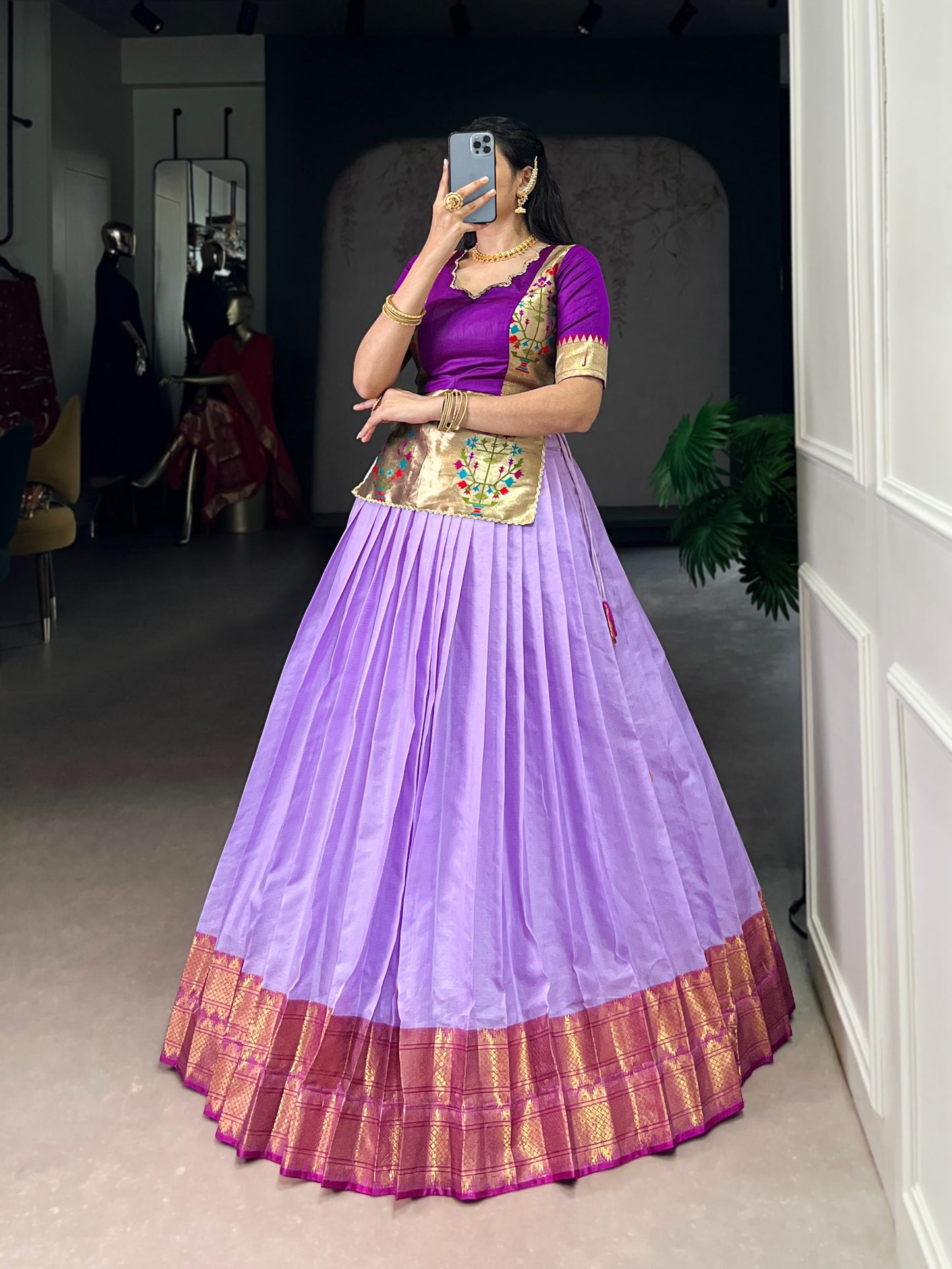 Traditional essence meets chic style in our Jacquard Co-ord Set Lehengas — made for every radiant moment 🌸