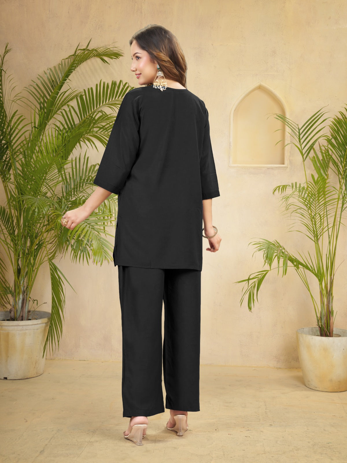 Premium 2-Piece Ethnic Lounge Set – Smart-Casual Three-Quarter Sleeve Top with Coordinated Embroidered Hem Trousers