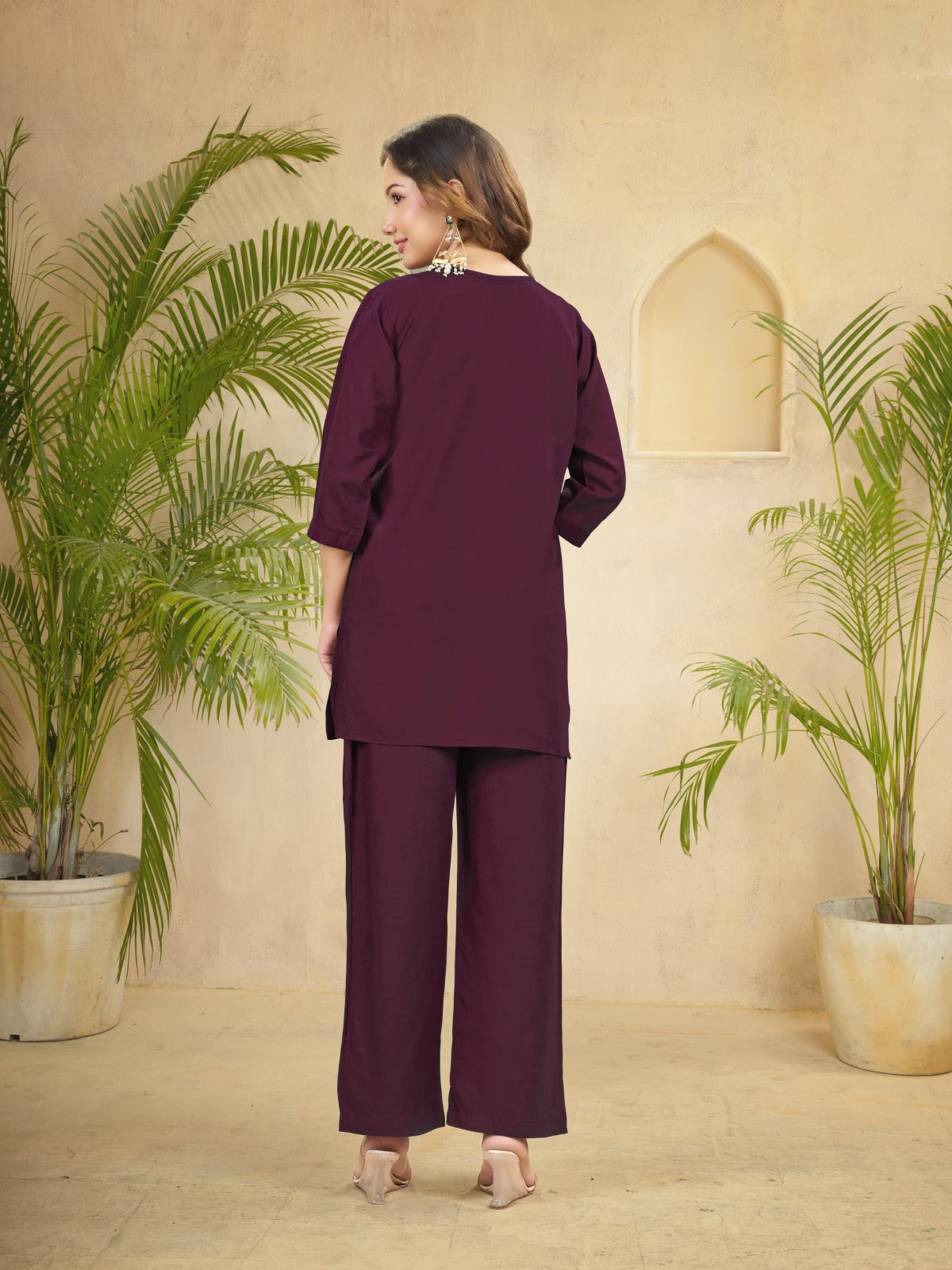Premium 2-Piece Ethnic Lounge Set – Smart-Casual Three-Quarter Sleeve Top with Coordinated Embroidered Hem Trousers
