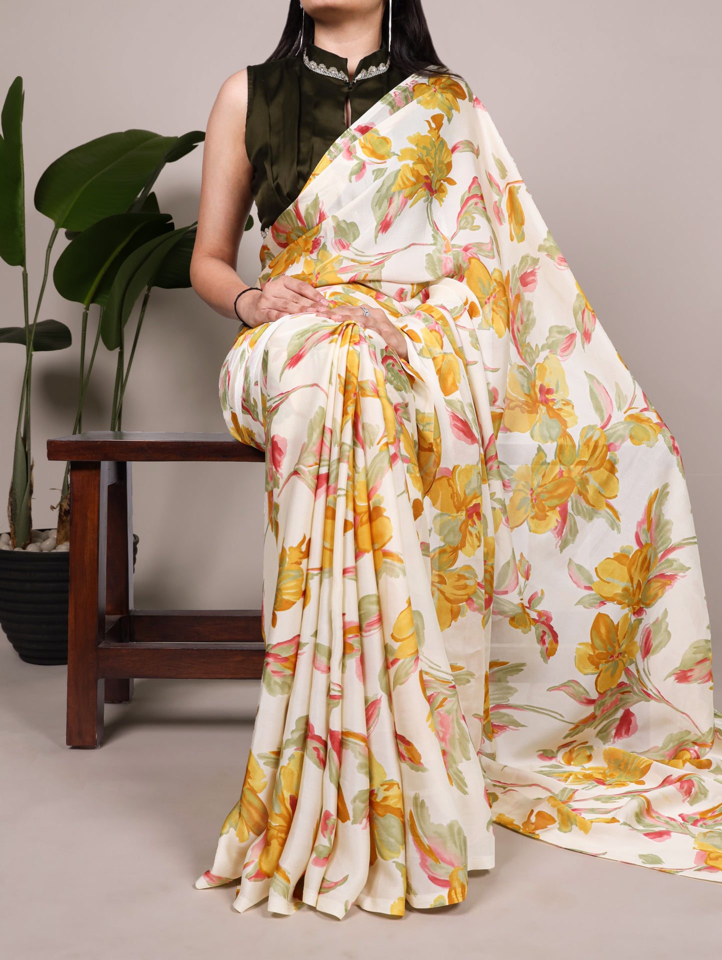 Blooming with grace, wrapped in timeless elegance 🌼
