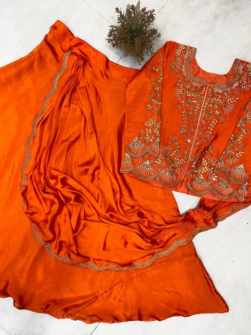 DESIGNER WEAR LAHENGA SAREE WITH LONG BLOUSE IN REAL MIRROR AND EMBROIDERY WORK🧡