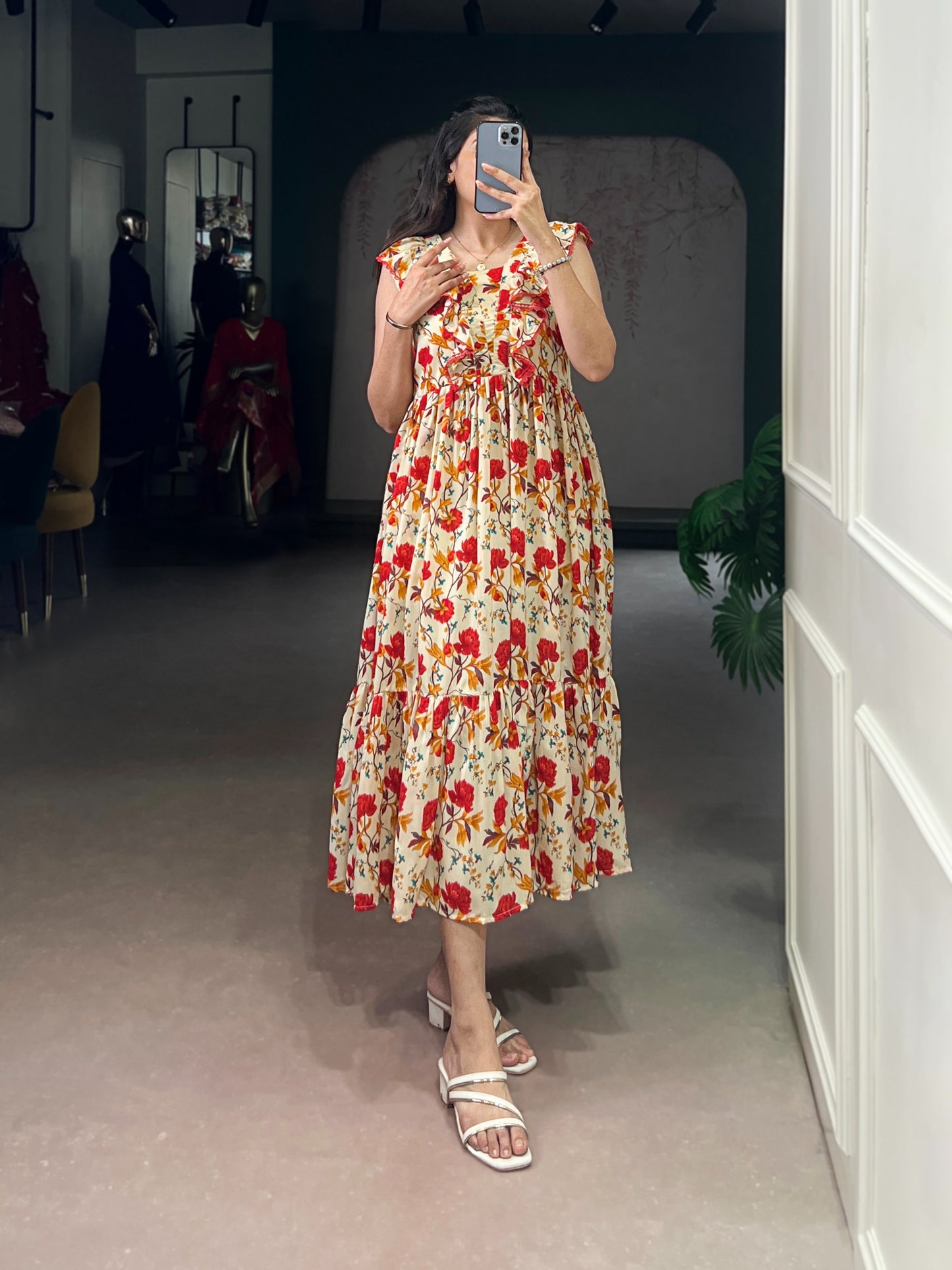 Let the floral prints and silk texture create a story of elegance and charm 🌸