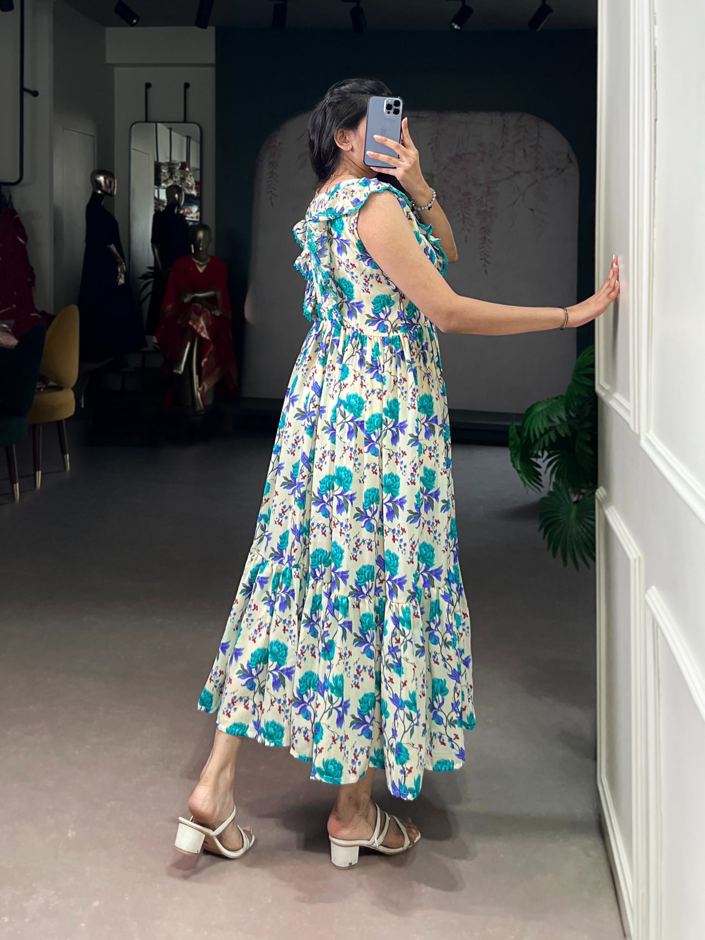 Let the floral prints and silk texture create a story of elegance and charm 🌸