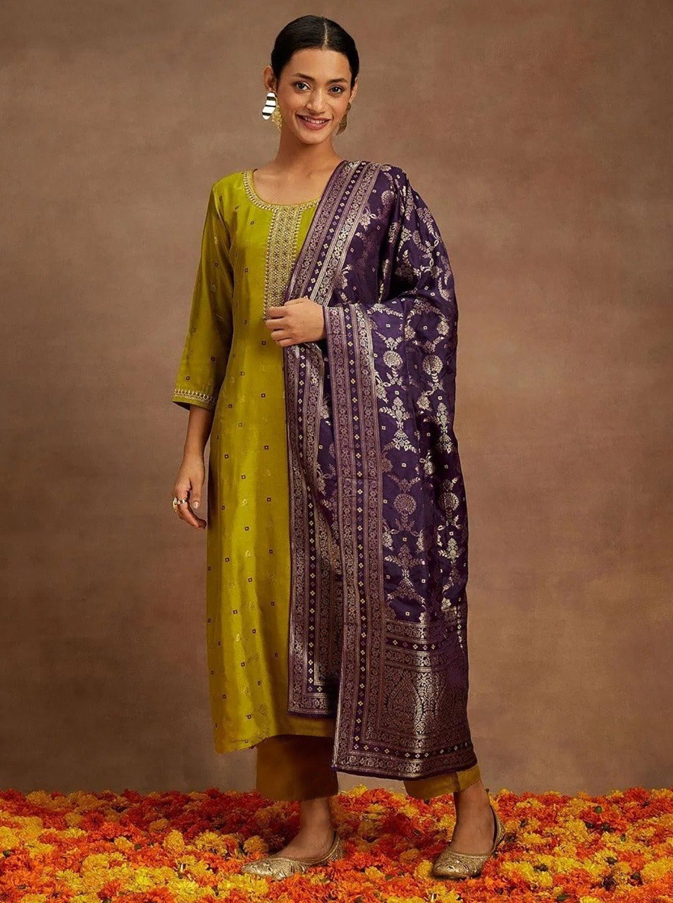 Women’s Kurta Pent Dupatta Set