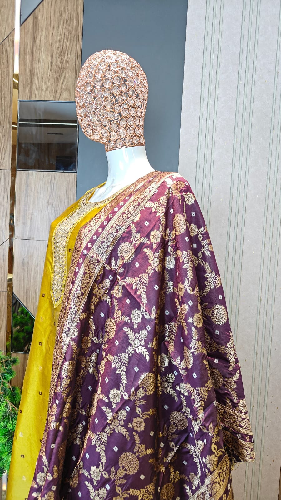 Women’s Kurta Pent Dupatta Set