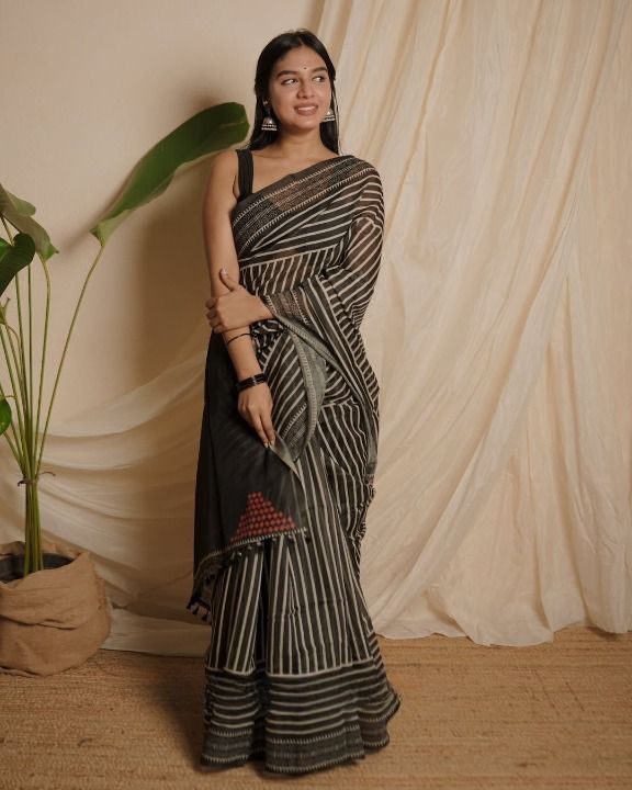 ✨New Exclusive Design Introducing a Fresh Perspective in Saree ✨