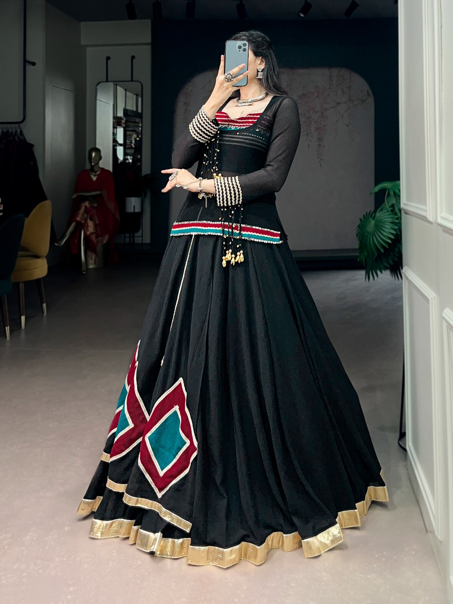 A perfect blend of comfort and tradition, this marble fabric Navratri outfit is made for endless festive moments🖤