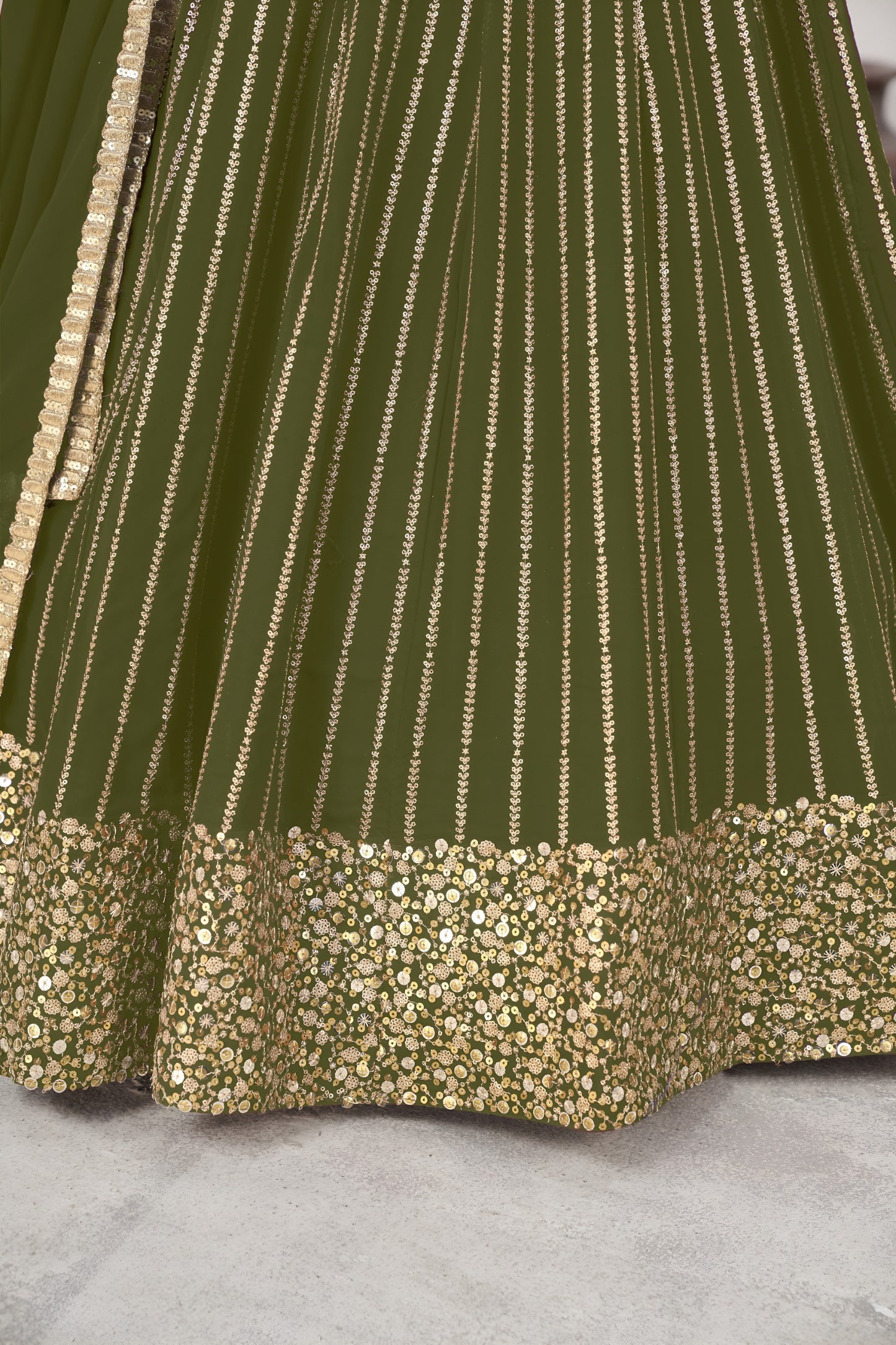 💙 Olive Green Sequins Lehenga Choli 💙