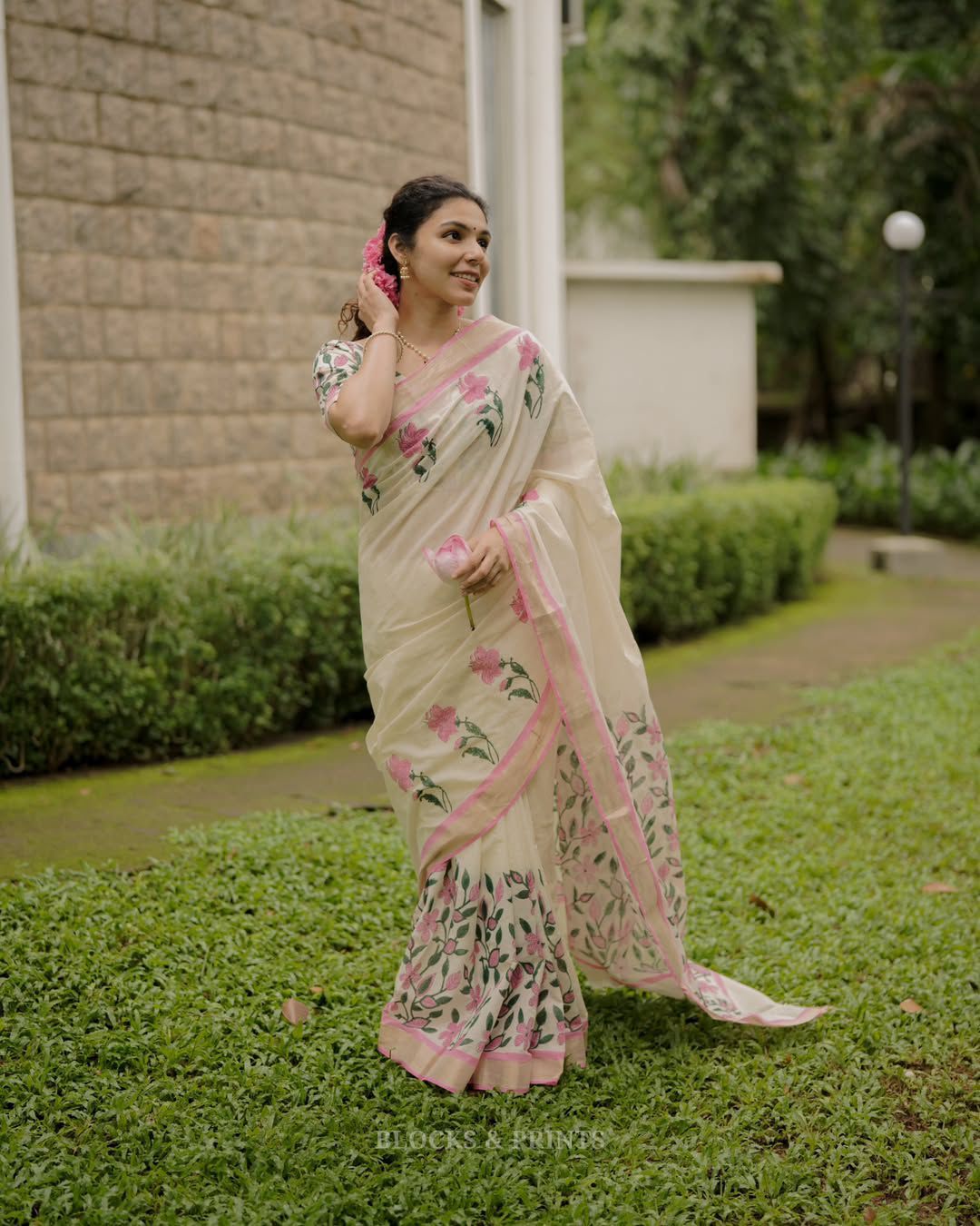 ✨New Exclusive Design Introducing a Fresh Perspective in Saree