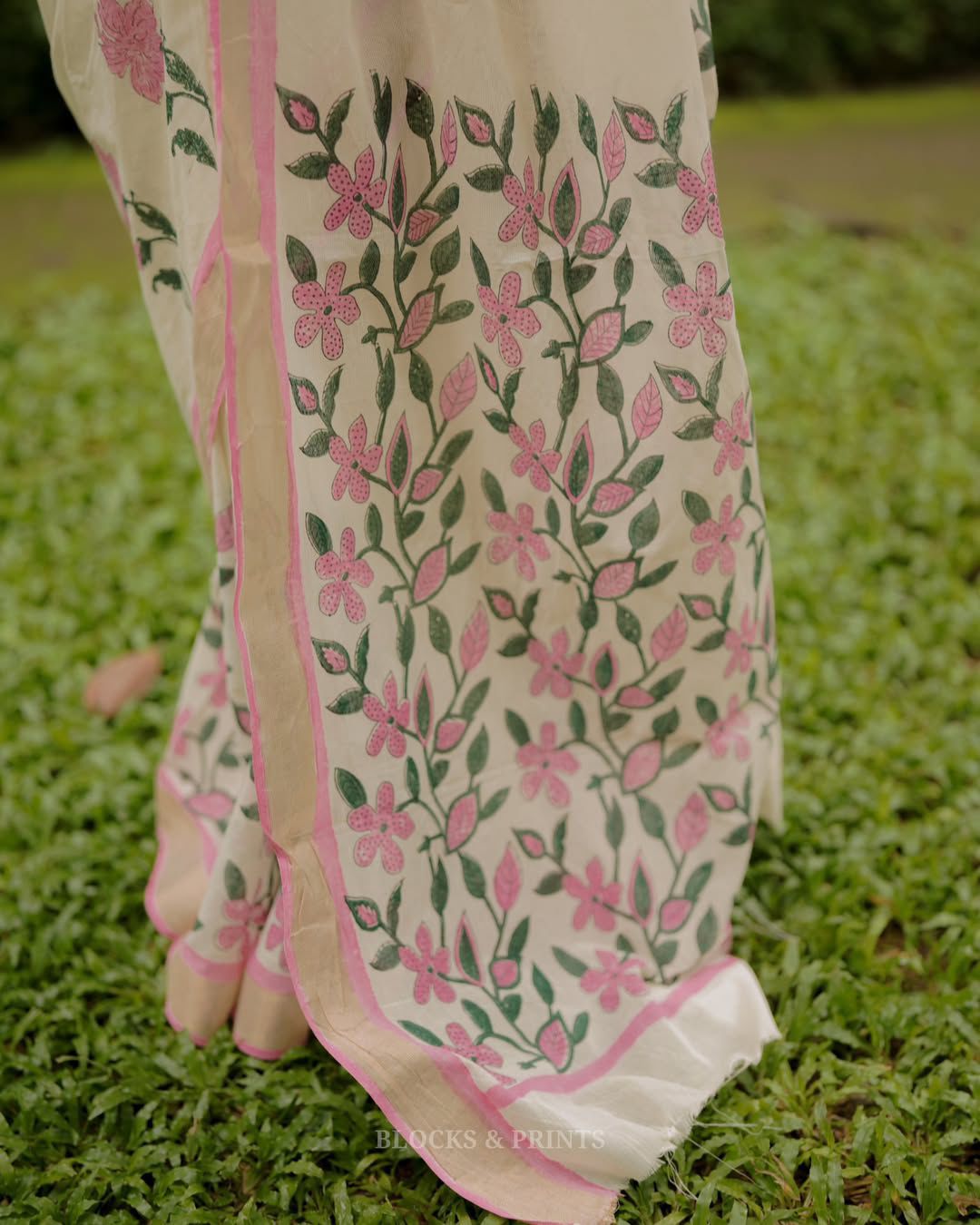 ✨New Exclusive Design Introducing a Fresh Perspective in Saree