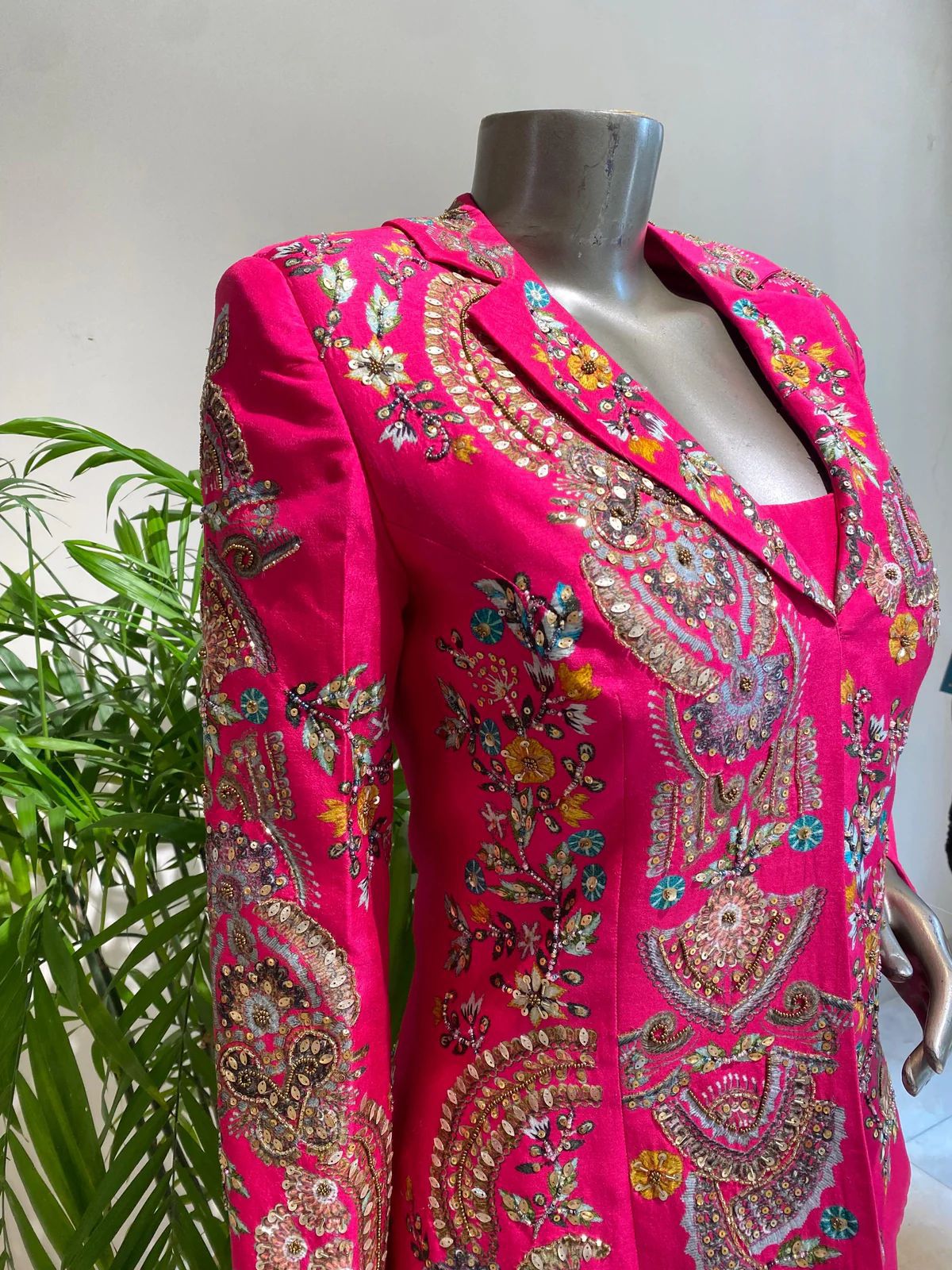 PERFECT FOR PARTY AND WEDDING OUR DESIGNER WEAR 3 PIECE PLAZZO PAIR WITH SEQUENCE EMBROIDERY WORK❤️