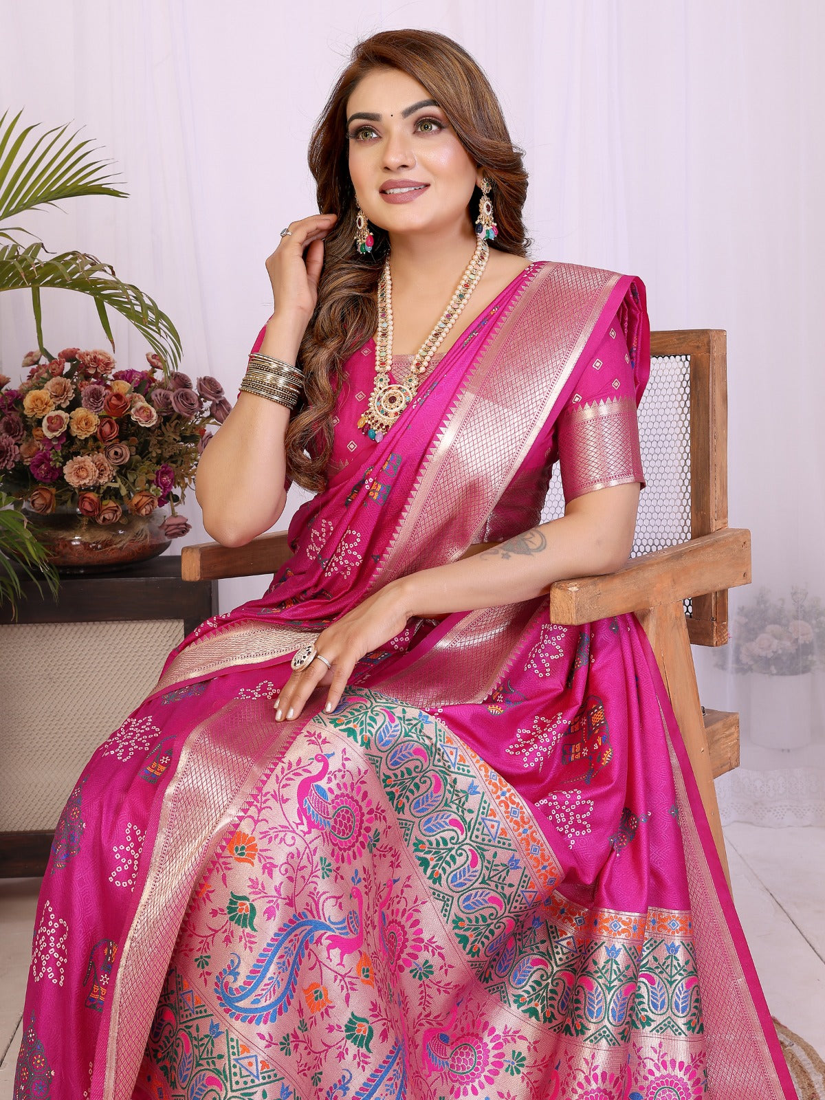 🍇Contrast Zari Weaving Border Blouse With Same Border🍇