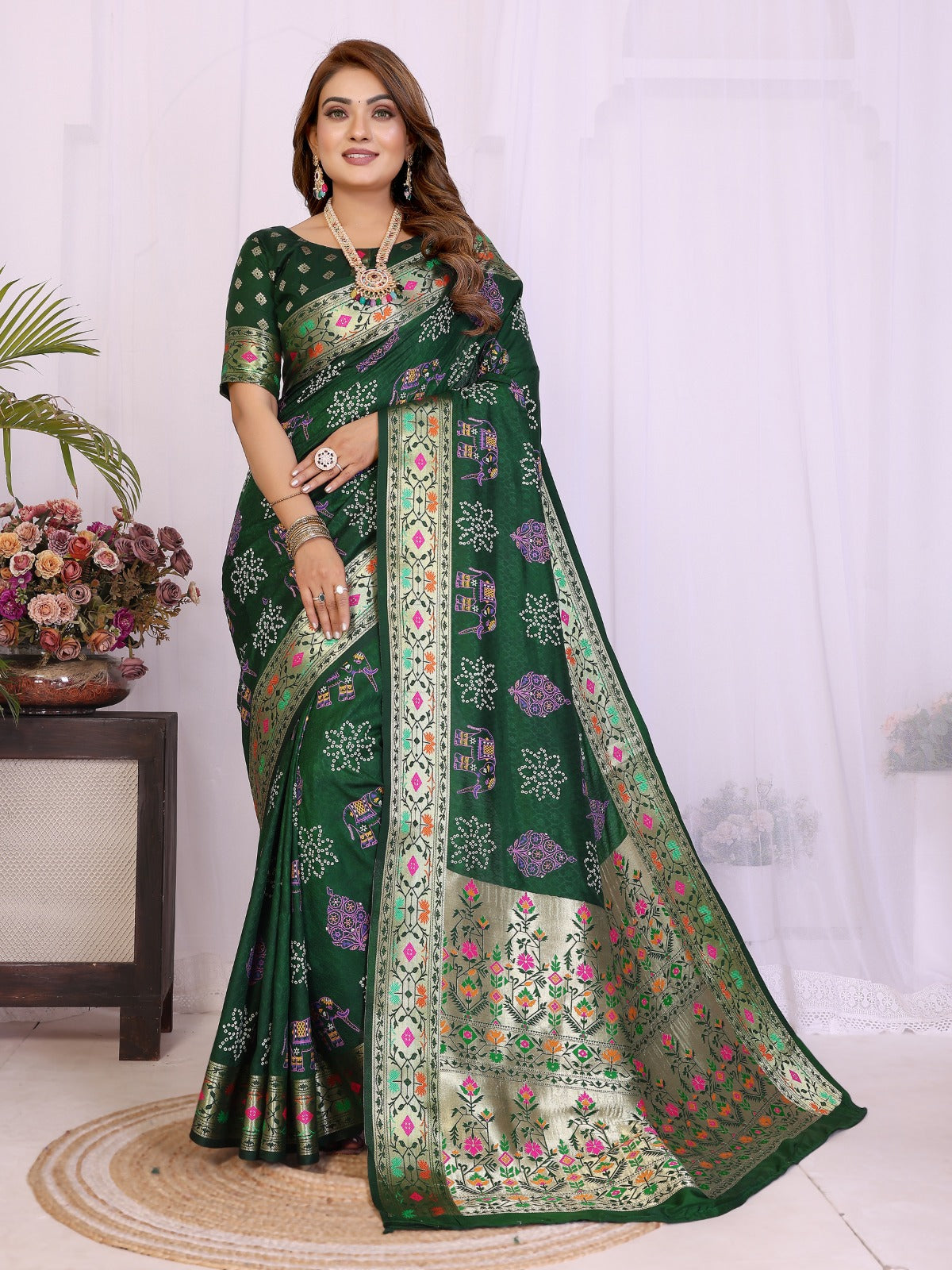 🍇Contrast Zari Weaving Border Blouse With Same Border🍇