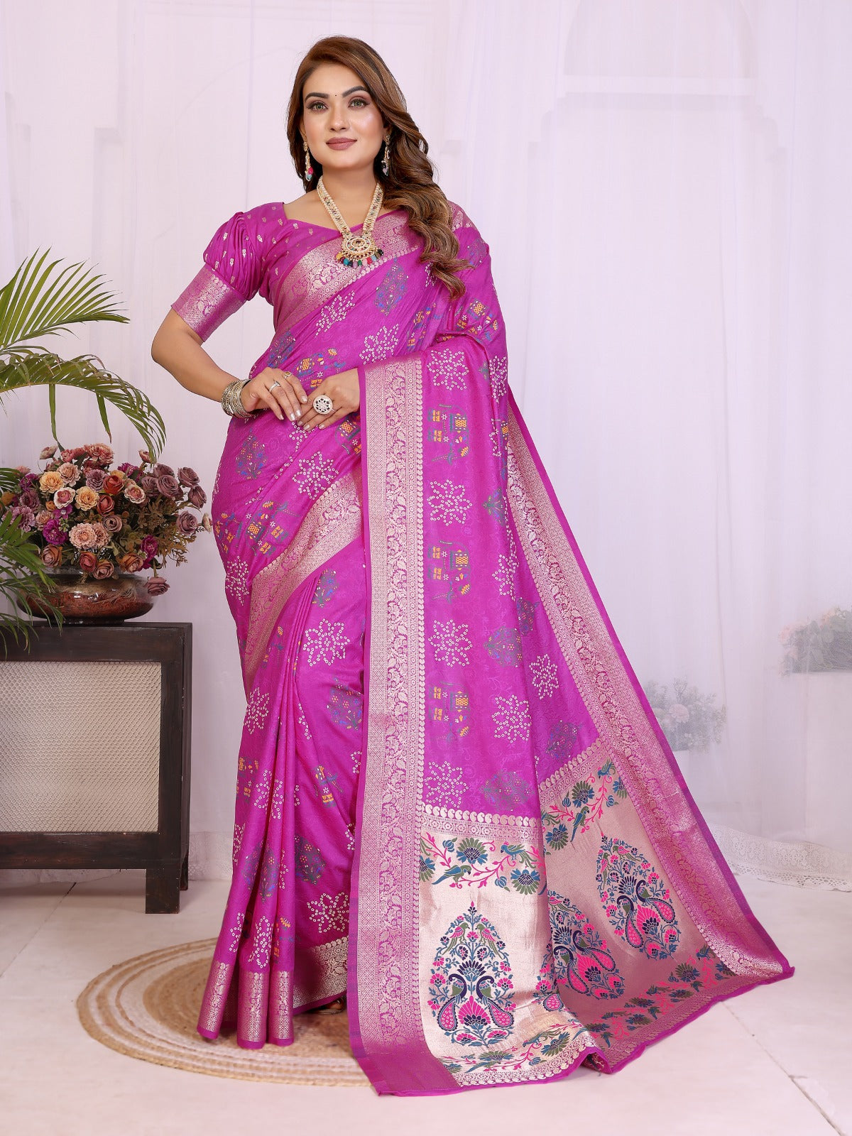🍇Contrast Zari Weaving Border Blouse With Same Border🍇
