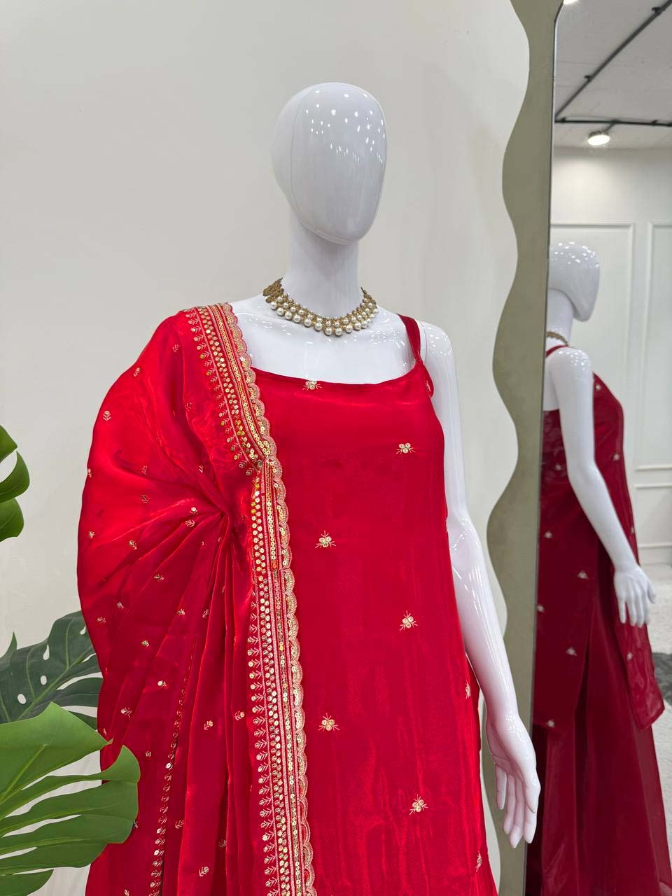 📏 Tailored to fit | 💃 Perfect for festive, formal & casual wear