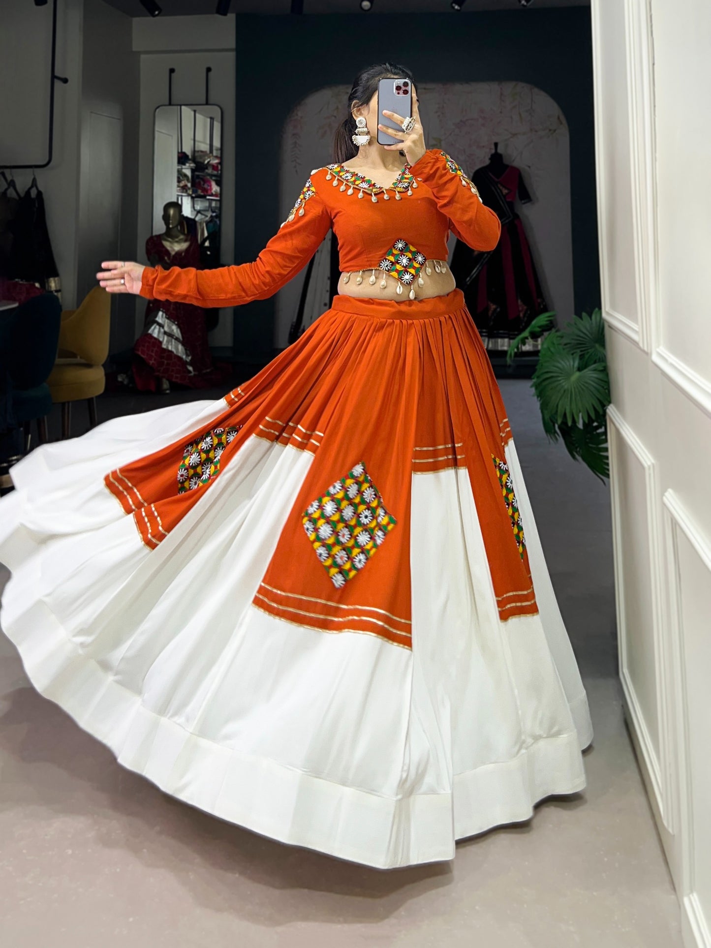 A stunning blend of ethnic artistry and effortless elegance