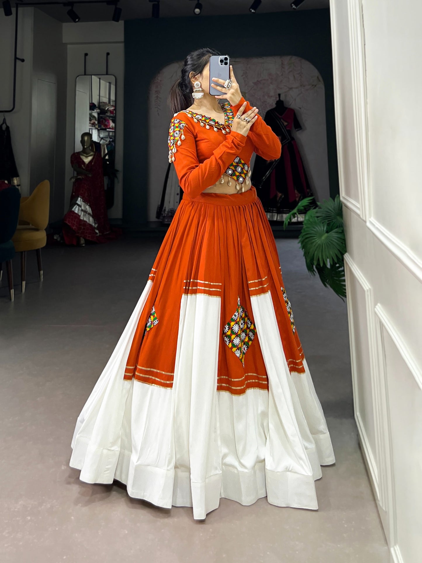 A stunning blend of ethnic artistry and effortless elegance