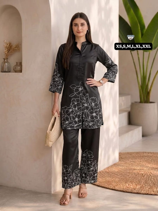 Giving perfect outfit and deliberate choice about your look🍁*