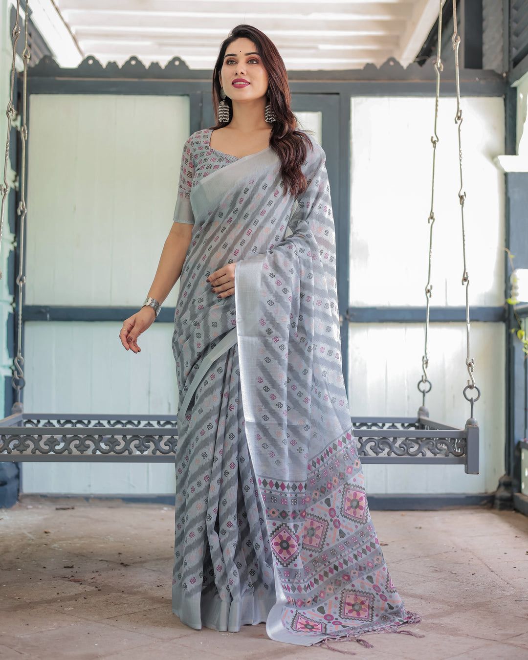 Sophisticated Dove Gray Cotton Linen Saree with Diagonal Chevron Leheriya Prints, Geometric Tribal Pallu, and Matching Micro-Printed Blouse