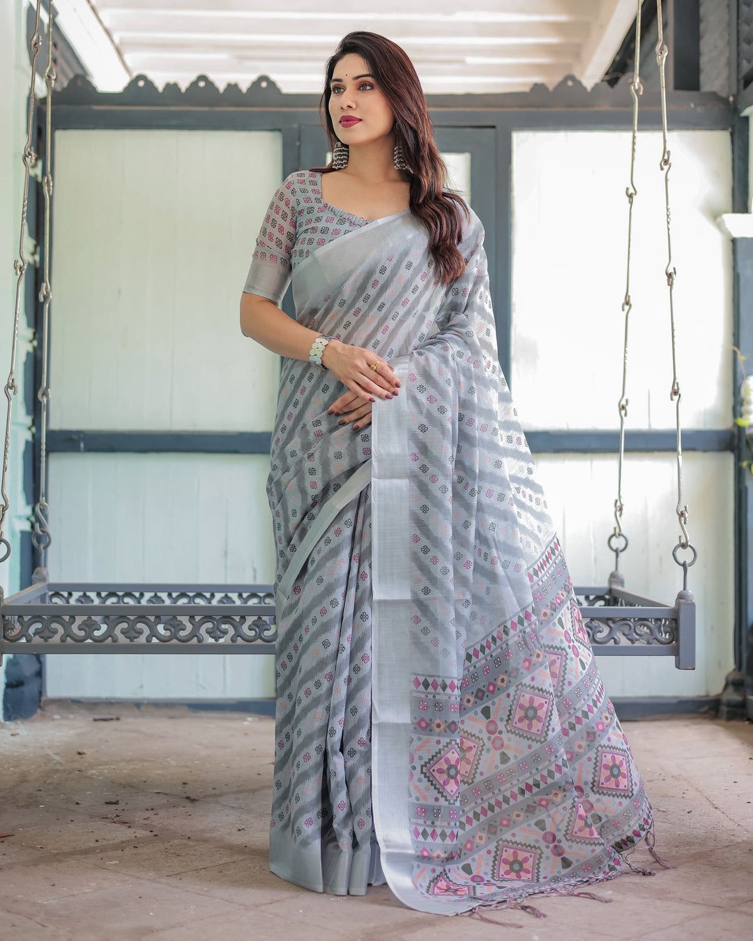Sophisticated Dove Gray Cotton Linen Saree with Diagonal Chevron Leheriya Prints, Geometric Tribal Pallu, and Matching Micro-Printed Blouse